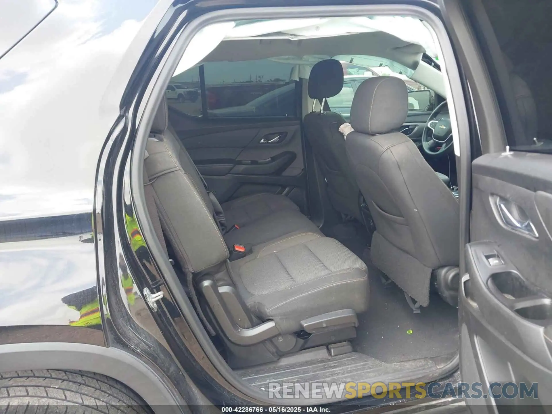 8 fotografías del automóvil dañado 1GNERFKW0LJ156626 CHEVROLET TRAVERSE 2020