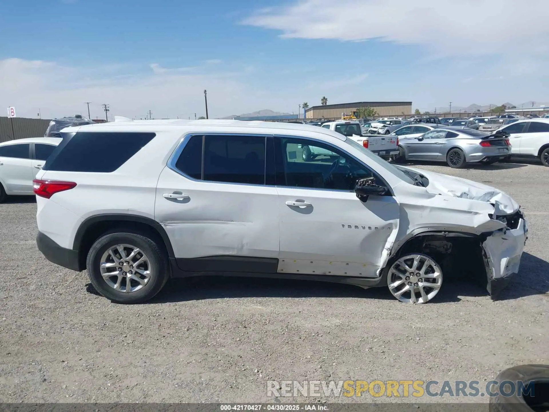 14 fotografías del automóvil dañado 1GNERFKW0LJ303818 CHEVROLET TRAVERSE 2020