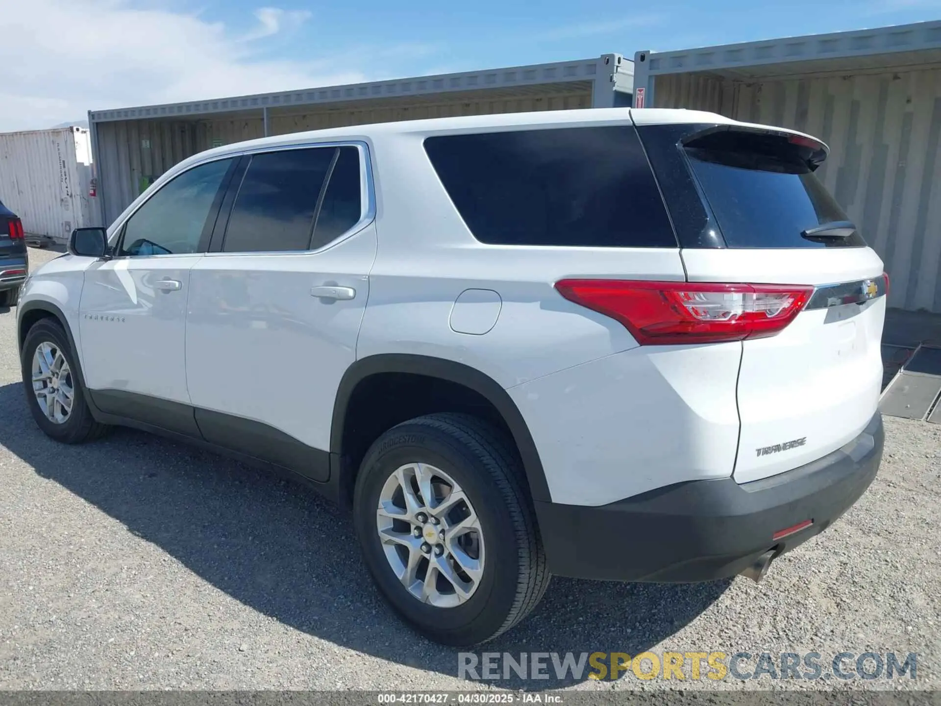 3 fotografías del automóvil dañado 1GNERFKW0LJ303818 CHEVROLET TRAVERSE 2020