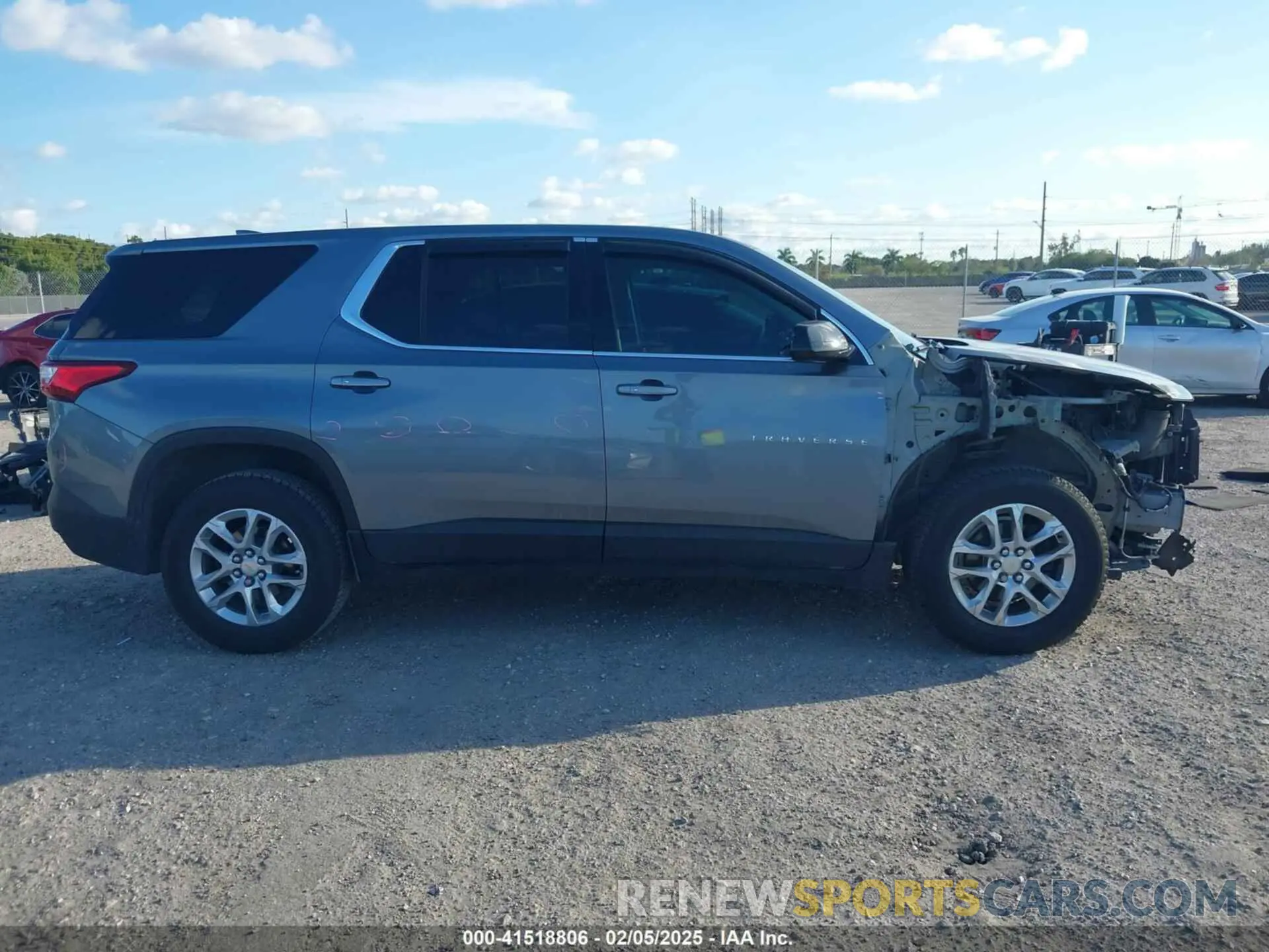 14 fotografías del automóvil dañado 1GNERFKW1LJ162600 CHEVROLET TRAVERSE 2020