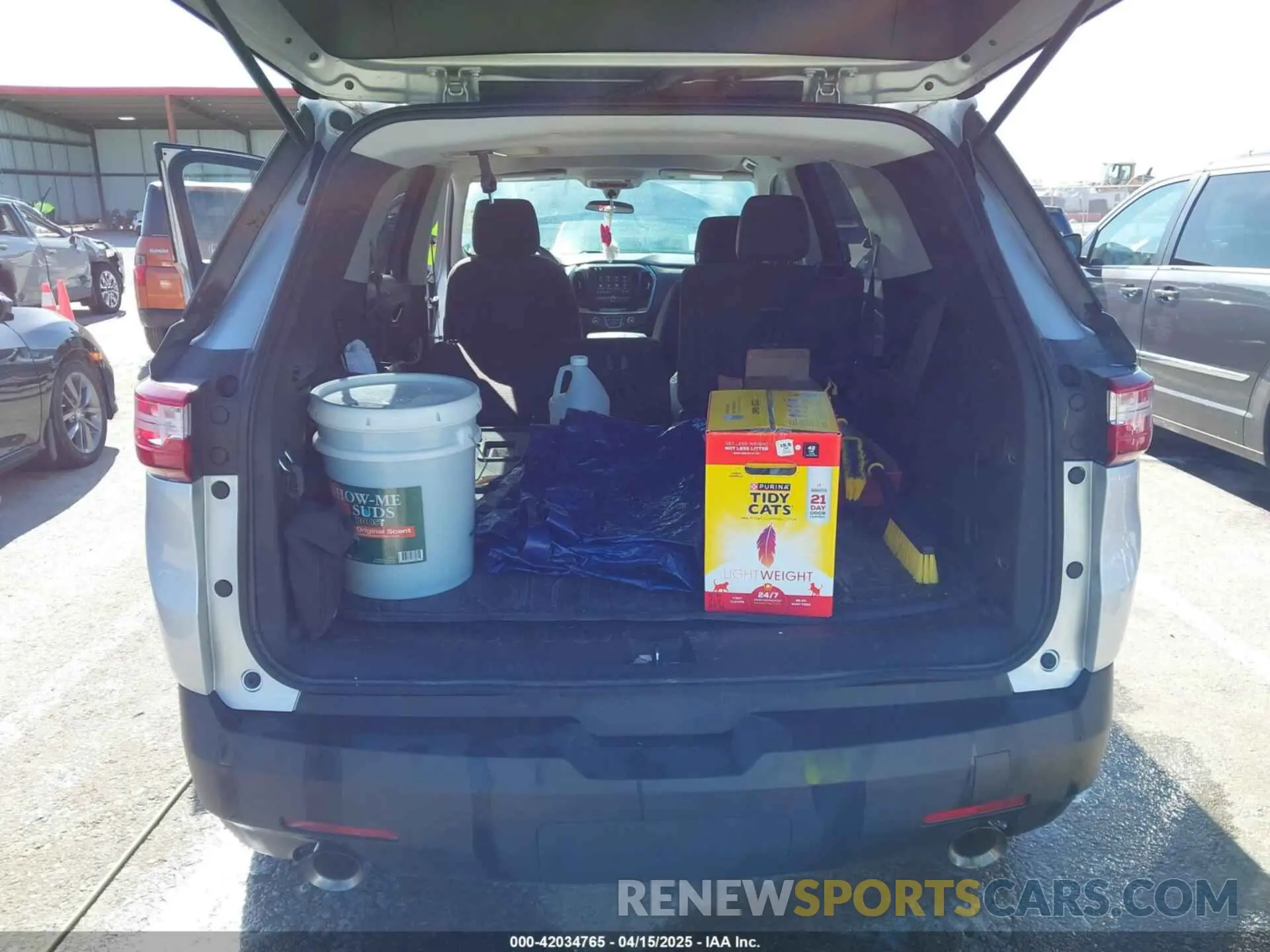 12 fotografías del automóvil dañado 1GNERFKW2LJ301147 CHEVROLET TRAVERSE 2020