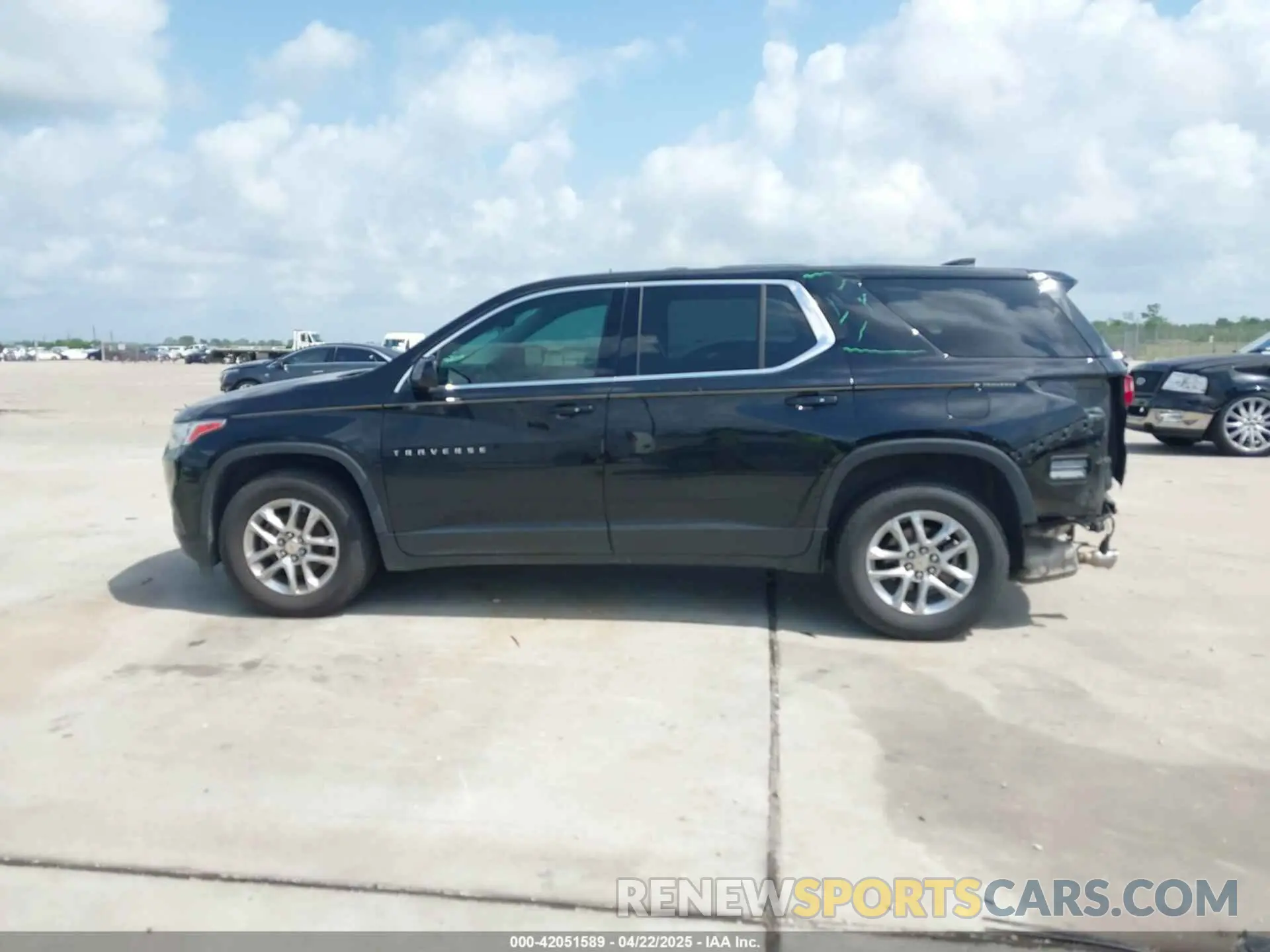 14 fotografías del automóvil dañado 1GNERFKW3LJ202434 CHEVROLET TRAVERSE 2020
