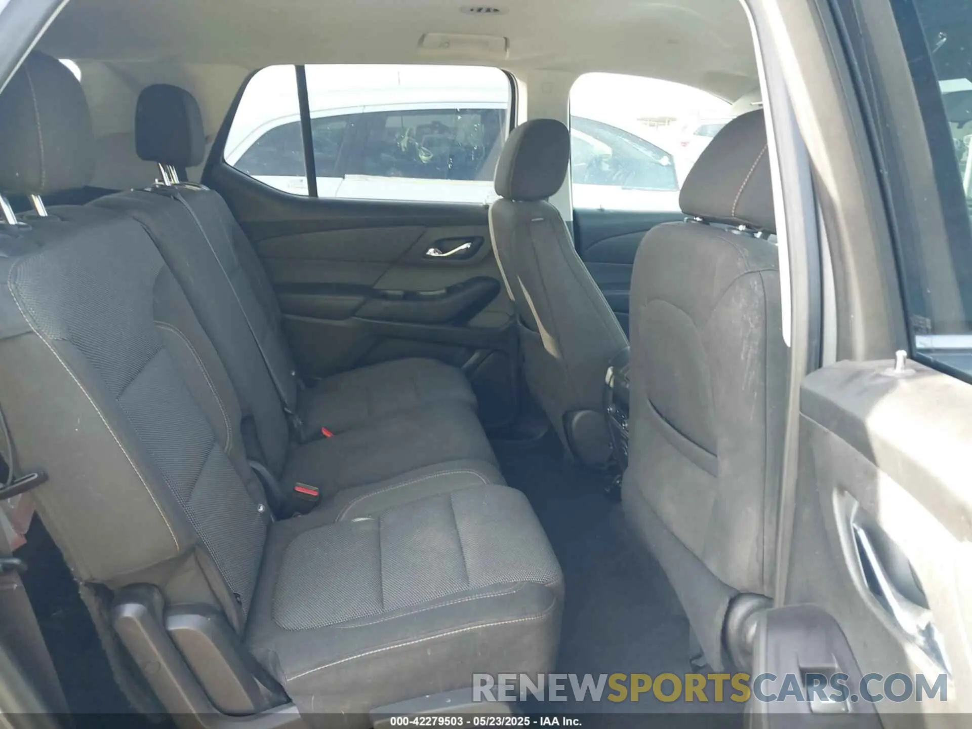 8 fotografías del automóvil dañado 1GNERFKW8LJ143123 CHEVROLET TRAVERSE 2020