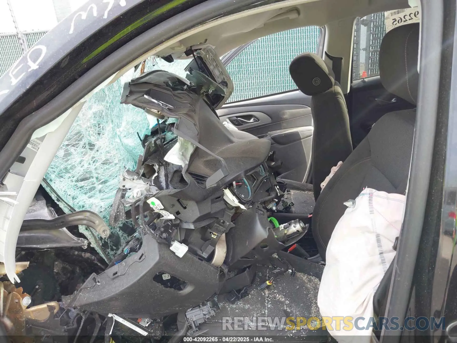 5 fotografías del automóvil dañado 1GNERFKW8LJ171200 CHEVROLET TRAVERSE 2020