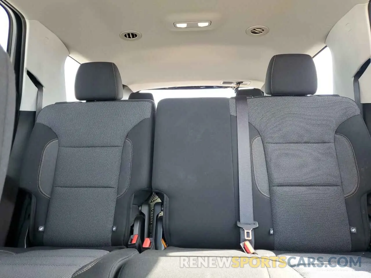 10 fotografías del automóvil dañado 1GNERFKW9LJ137511 CHEVROLET TRAVERSE 2020
