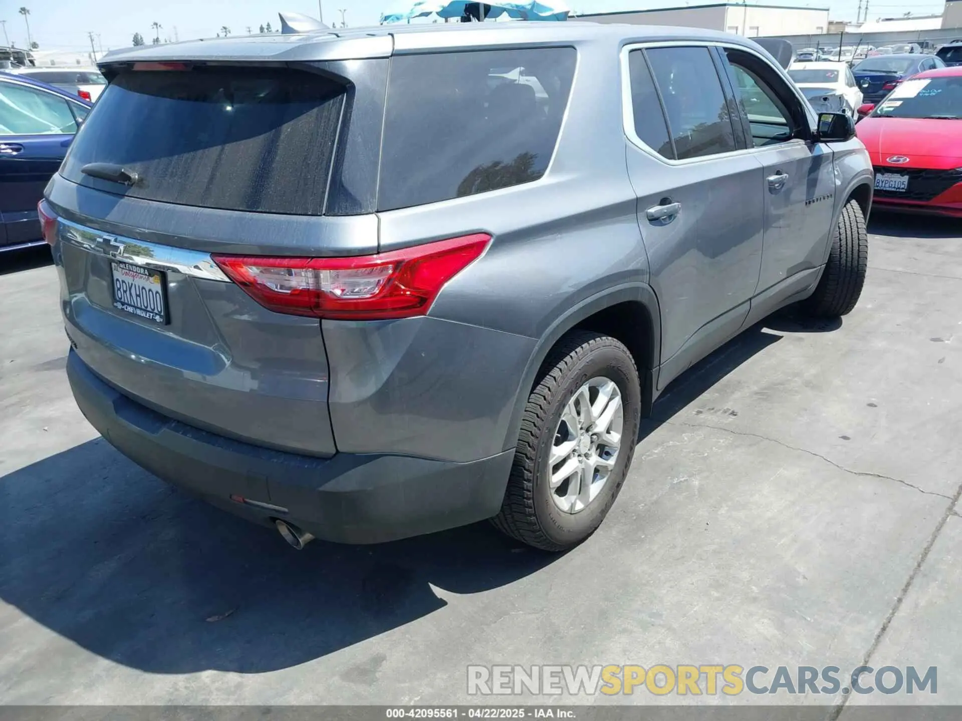 4 fotografías del automóvil dañado 1GNERFKW9LJ248110 CHEVROLET TRAVERSE 2020