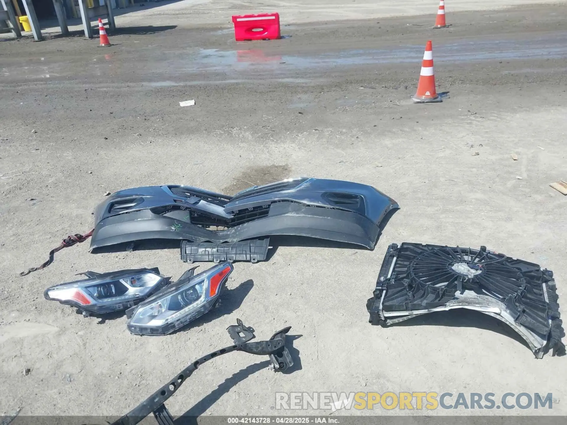 12 fotografías del automóvil dañado 1GNERFKW9LJ309827 CHEVROLET TRAVERSE 2020