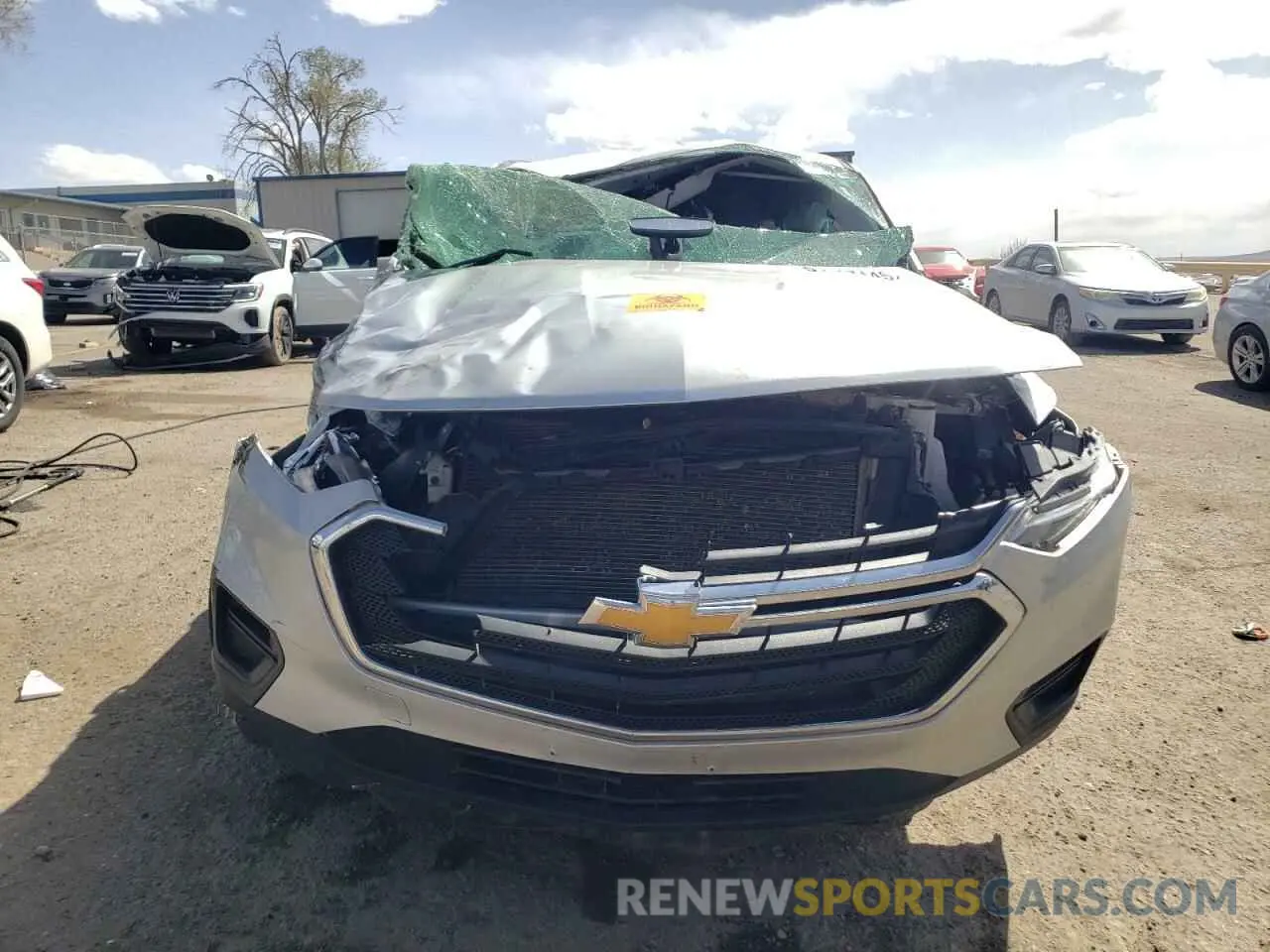 5 fotografías del automóvil dañado 1GNERFKWXLJ262274 CHEVROLET TRAVERSE 2020