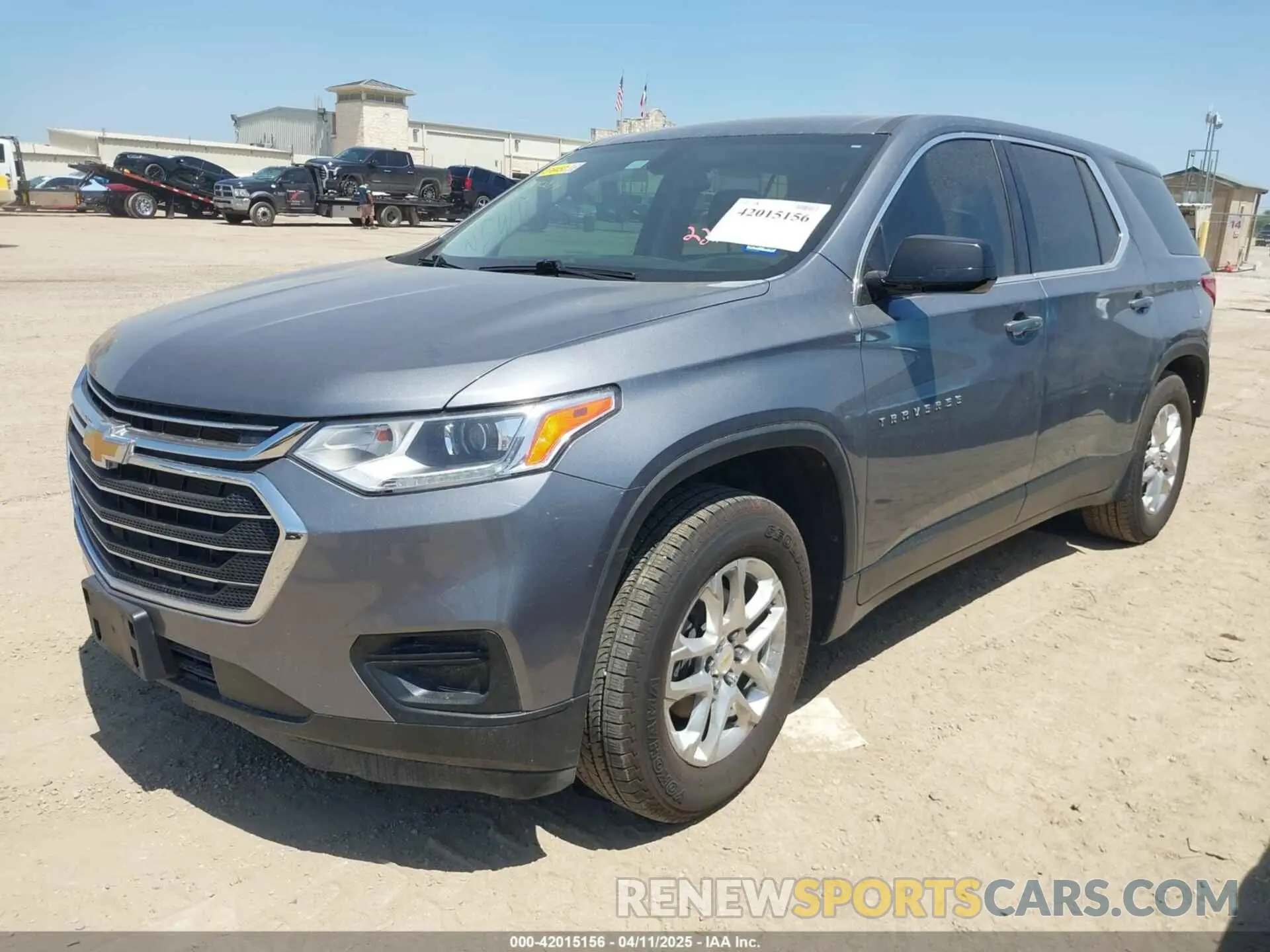 2 fotografías del automóvil dañado 1GNERFKWXLJ275364 CHEVROLET TRAVERSE 2020