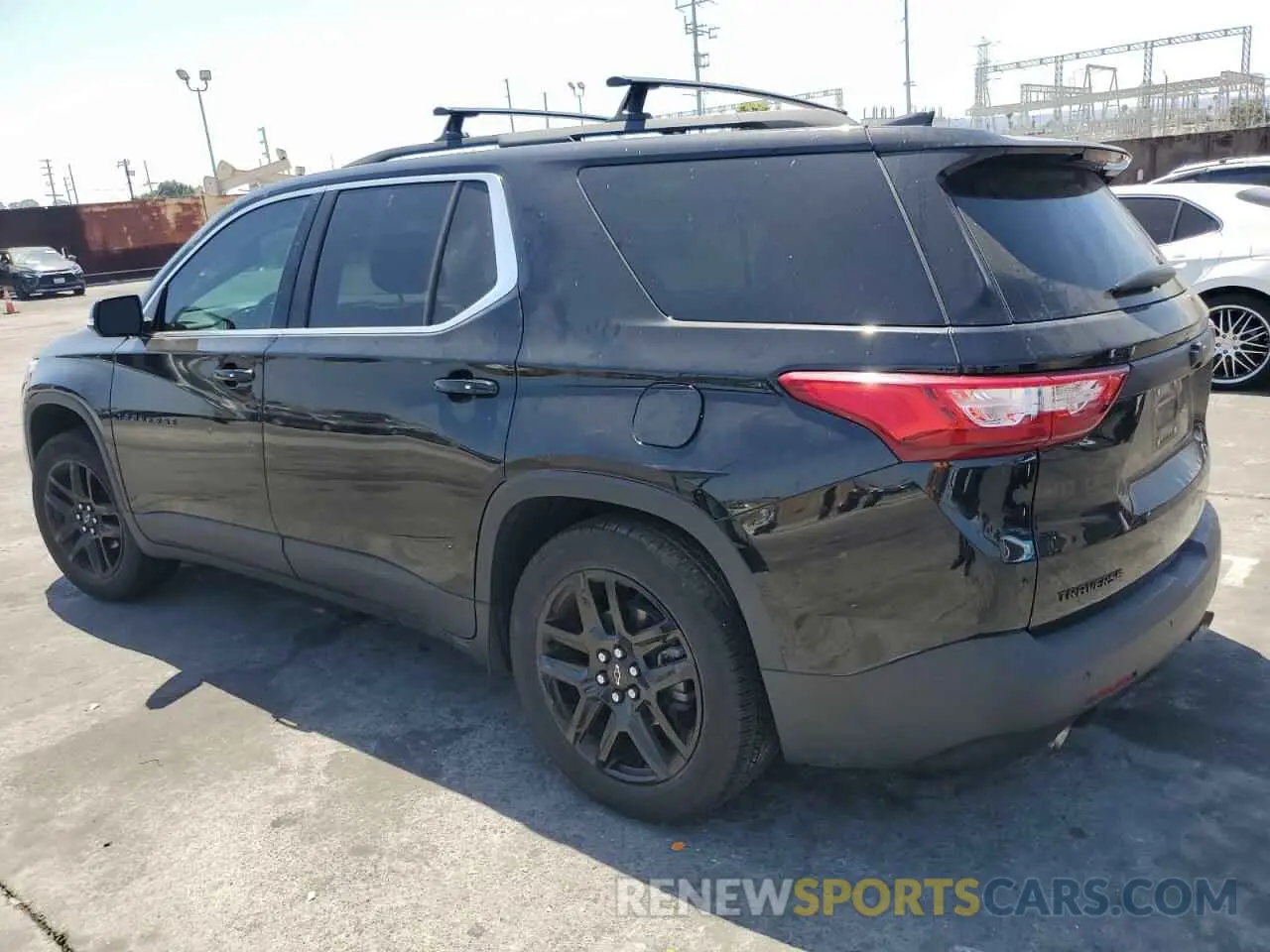 2 fotografías del automóvil dañado 1GNERGKW0LJ258644 CHEVROLET TRAVERSE 2020