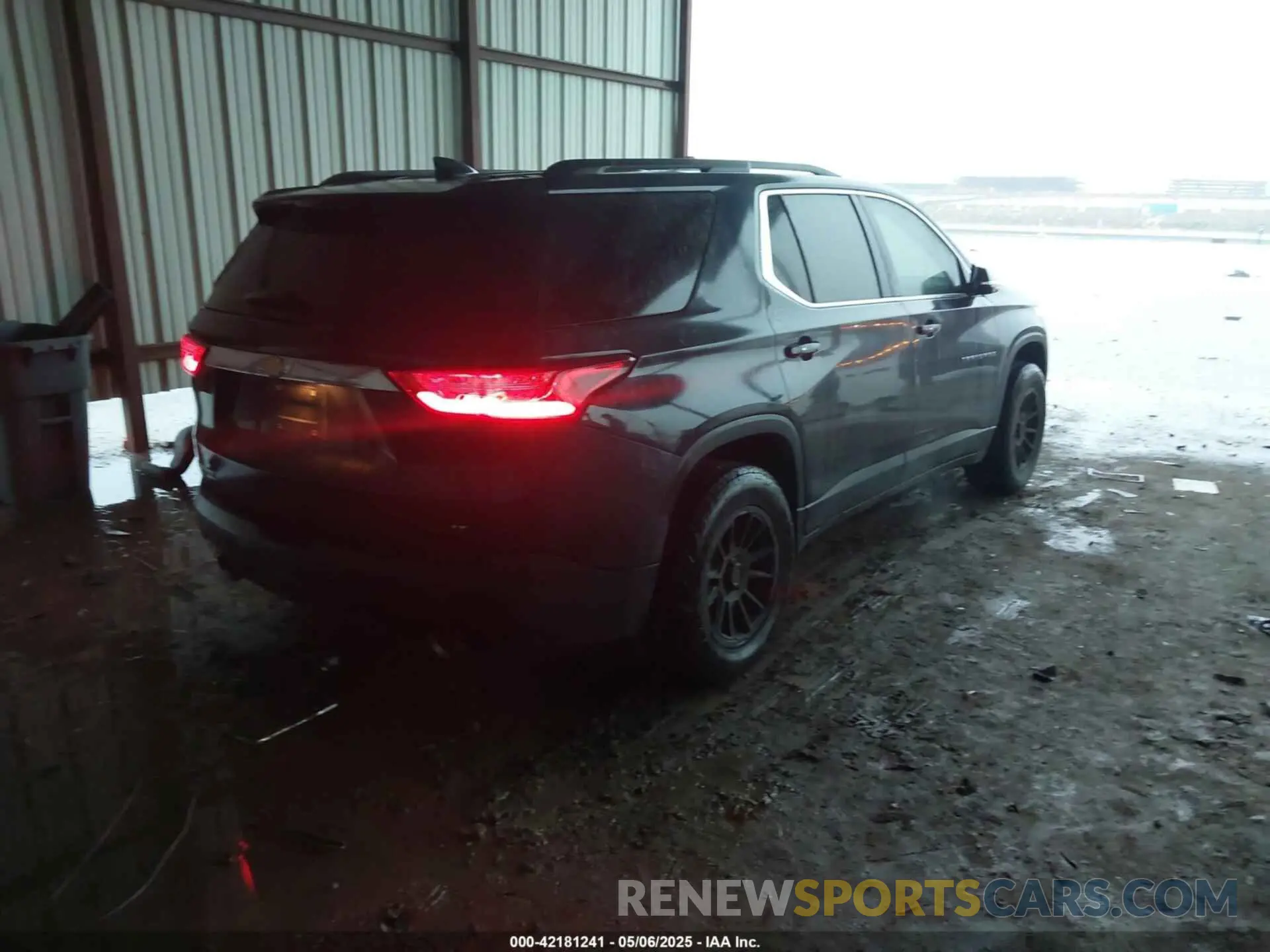 4 fotografías del automóvil dañado 1GNERGKW1LJ206682 CHEVROLET TRAVERSE 2020