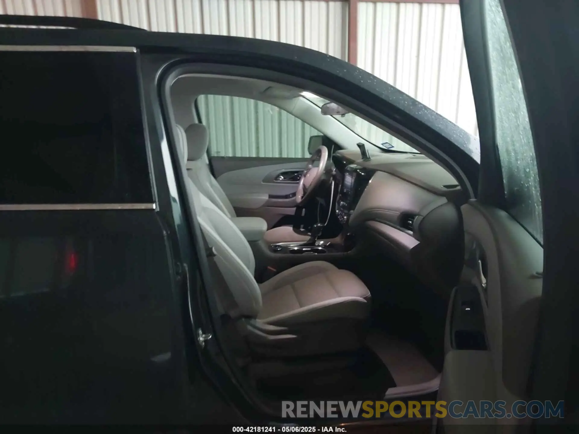 5 fotografías del automóvil dañado 1GNERGKW1LJ206682 CHEVROLET TRAVERSE 2020