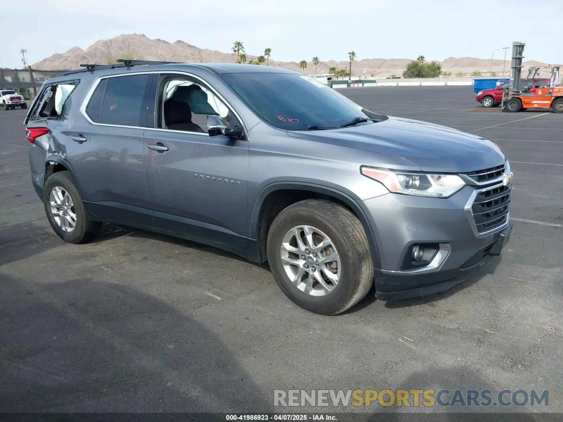 1 fotografías del automóvil dañado 1GNERGKW2LJ240355 CHEVROLET TRAVERSE 2020