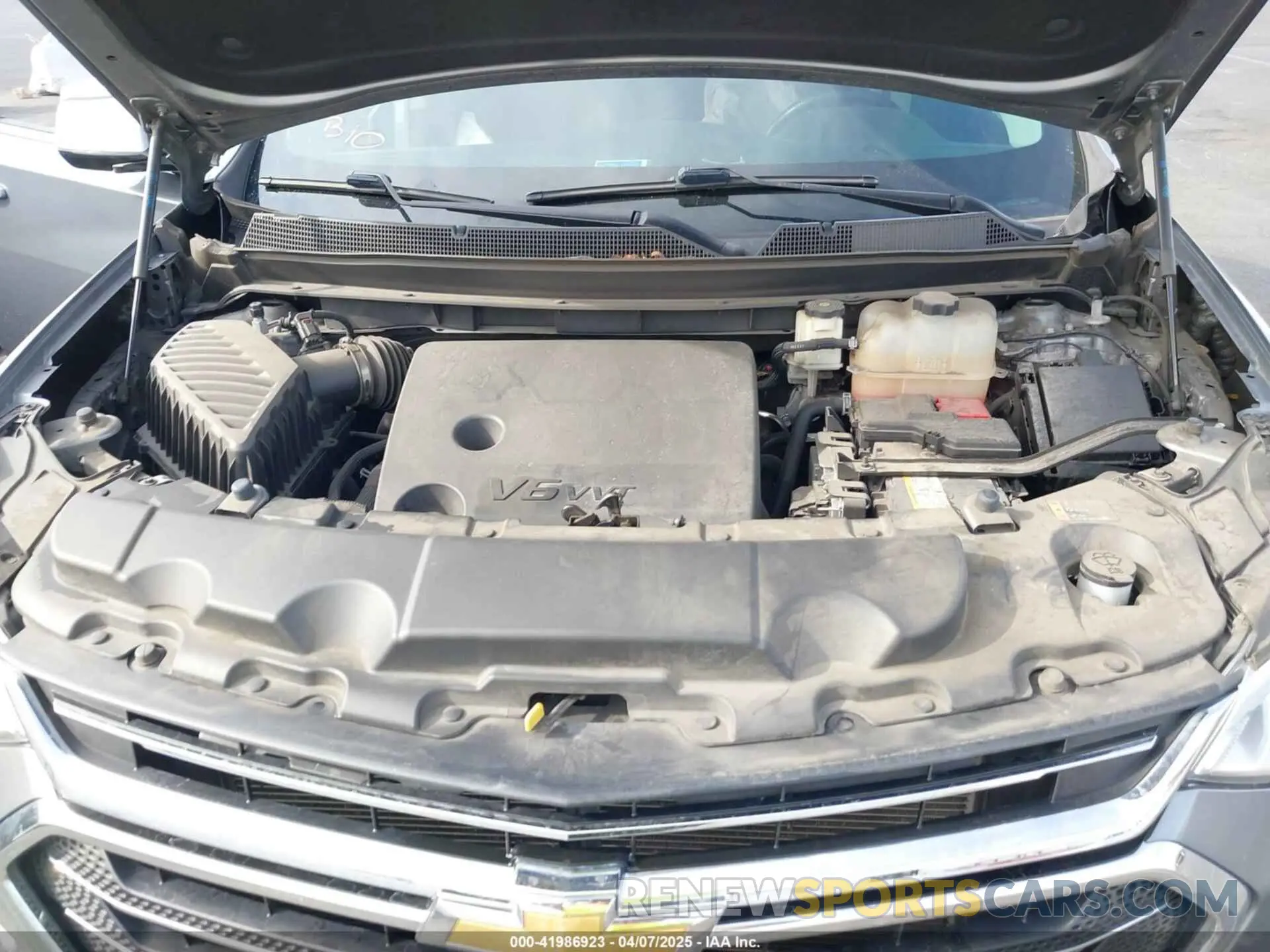 10 fotografías del automóvil dañado 1GNERGKW2LJ240355 CHEVROLET TRAVERSE 2020