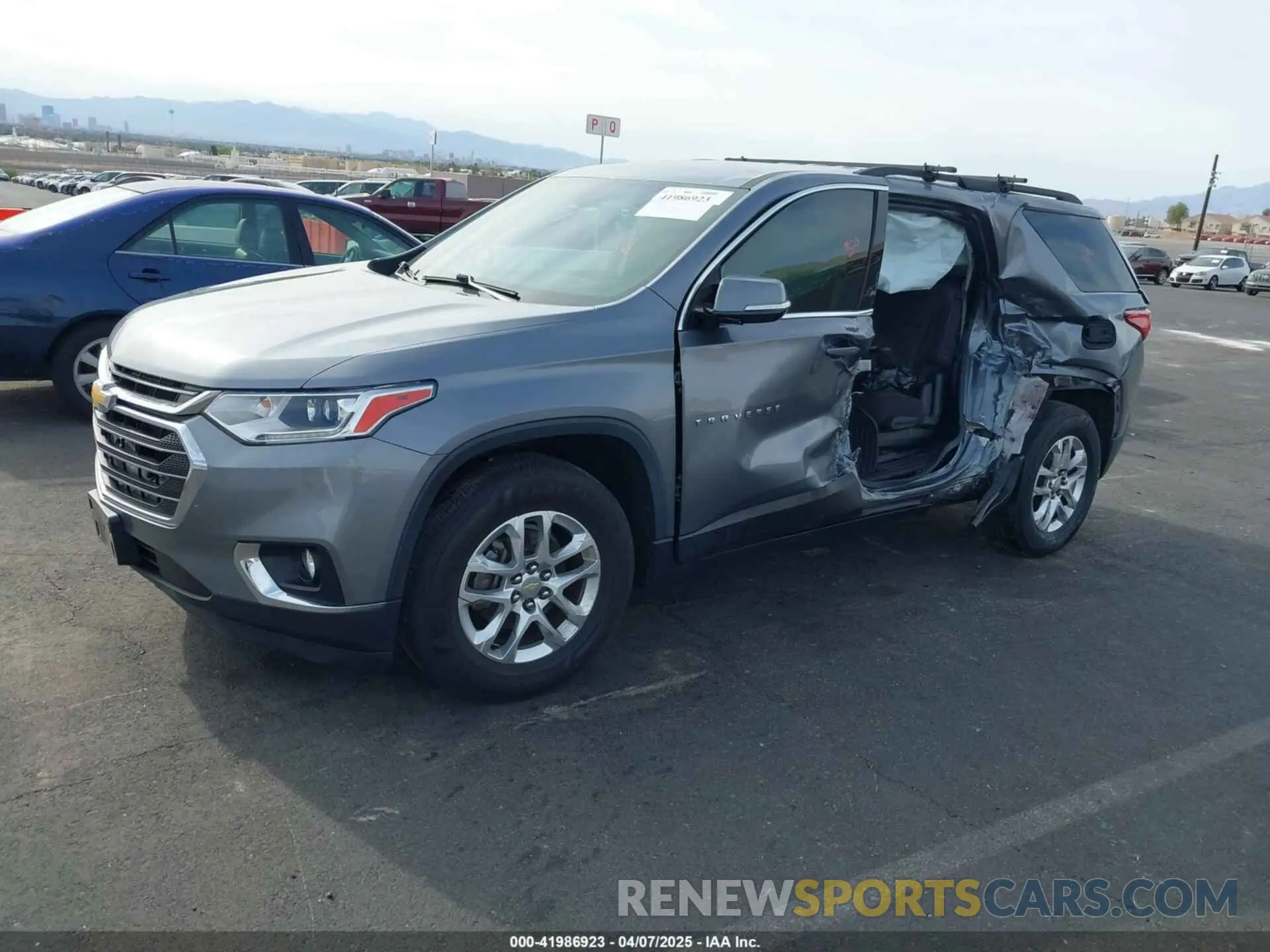 14 fotografías del automóvil dañado 1GNERGKW2LJ240355 CHEVROLET TRAVERSE 2020
