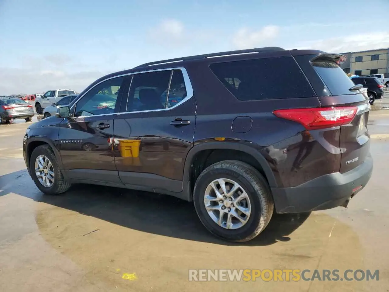2 fotografías del automóvil dañado 1GNERGKW2LJ253946 CHEVROLET TRAVERSE 2020
