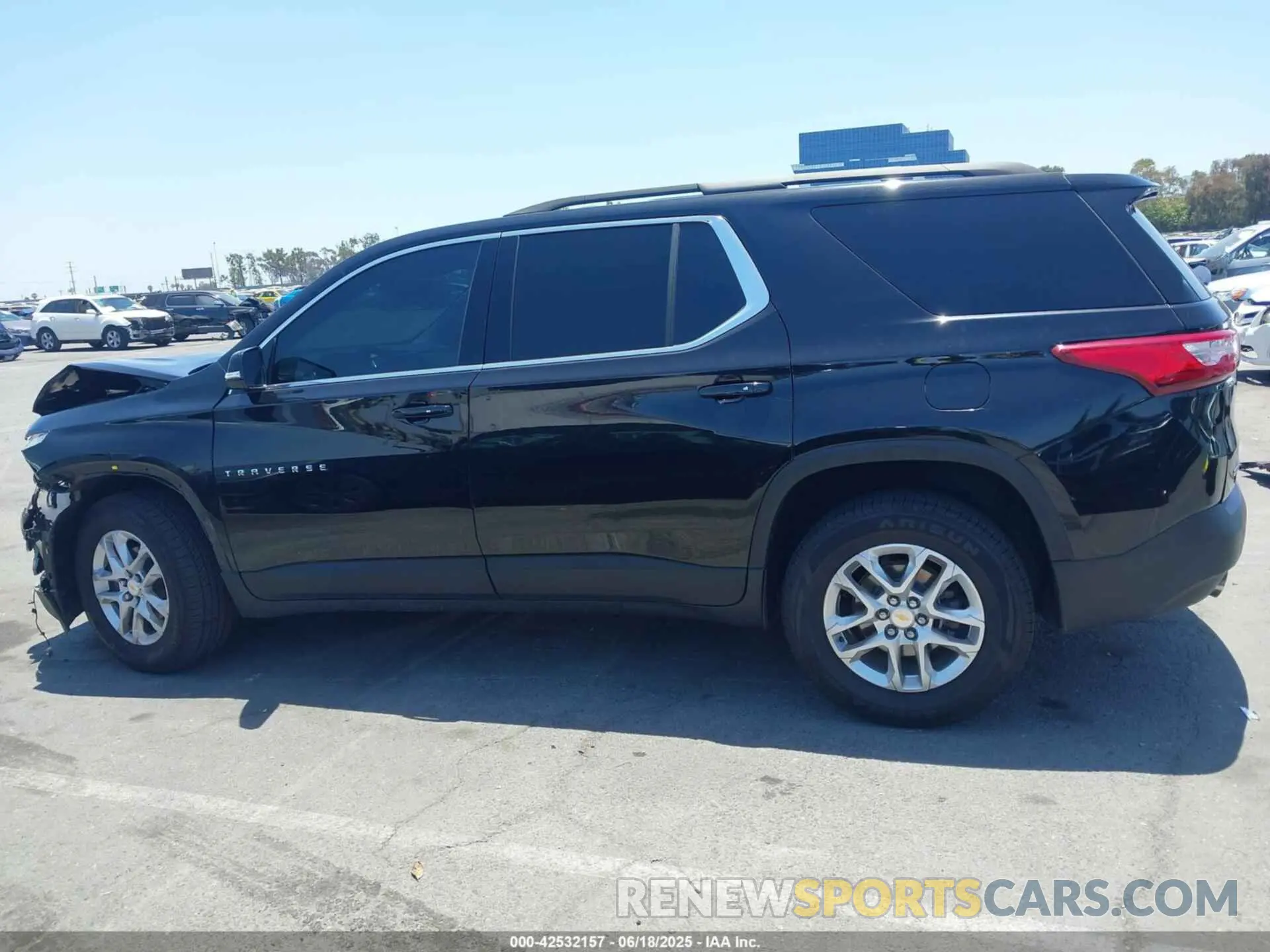 14 fotografías del automóvil dañado 1GNERGKW3LJ236573 CHEVROLET TRAVERSE 2020