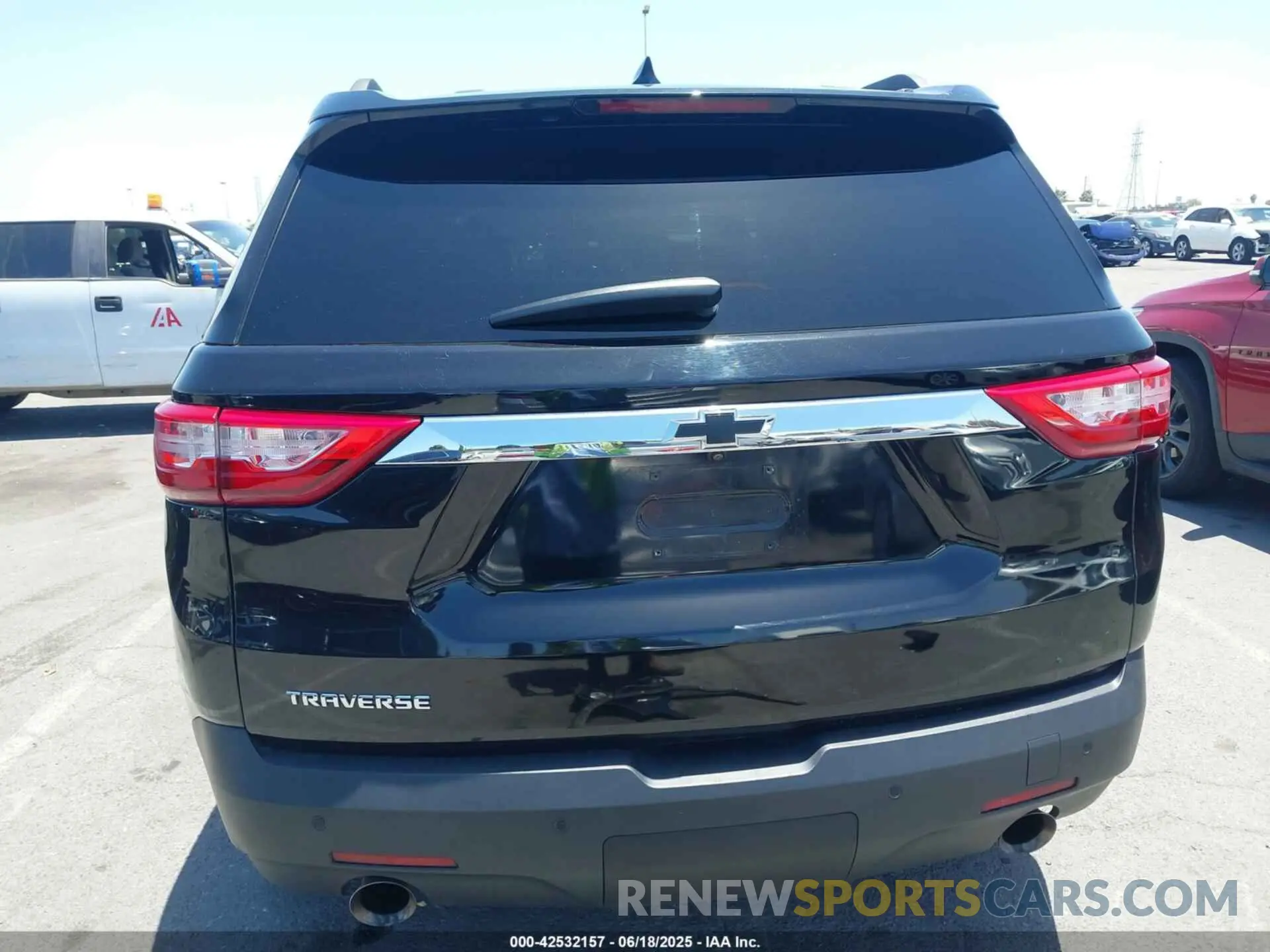 16 fotografías del automóvil dañado 1GNERGKW3LJ236573 CHEVROLET TRAVERSE 2020