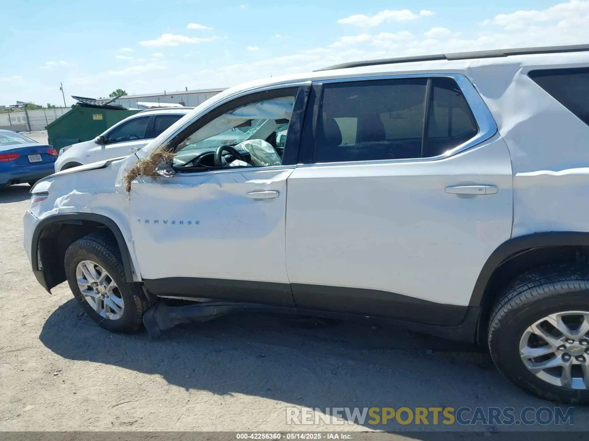 19 fotografías del automóvil dañado 1GNERGKW4LJ167750 CHEVROLET TRAVERSE 2020