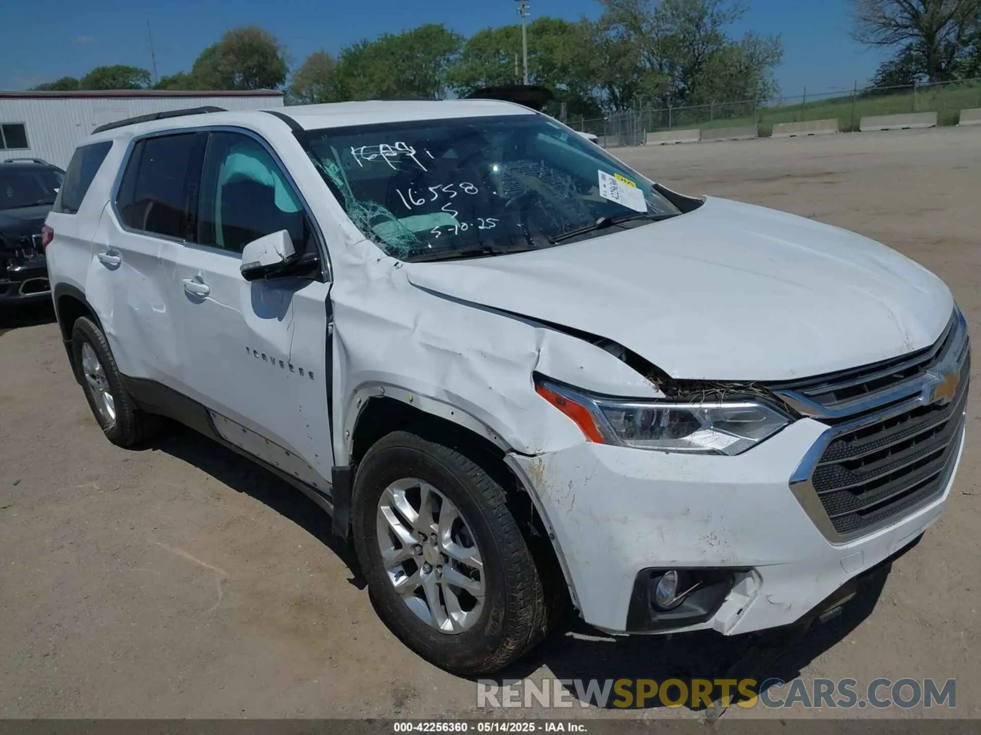 20 fotografías del automóvil dañado 1GNERGKW4LJ167750 CHEVROLET TRAVERSE 2020