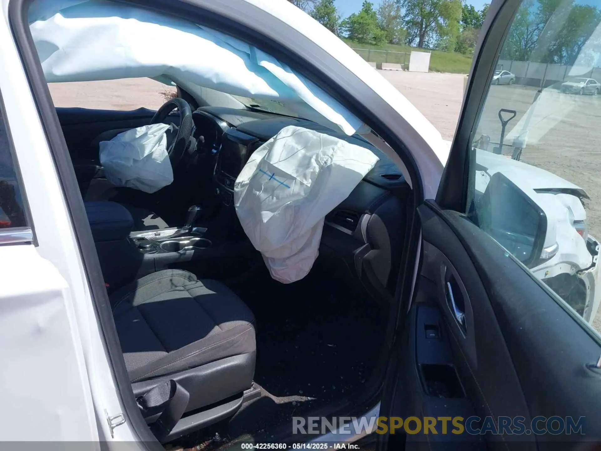 5 fotografías del automóvil dañado 1GNERGKW4LJ167750 CHEVROLET TRAVERSE 2020