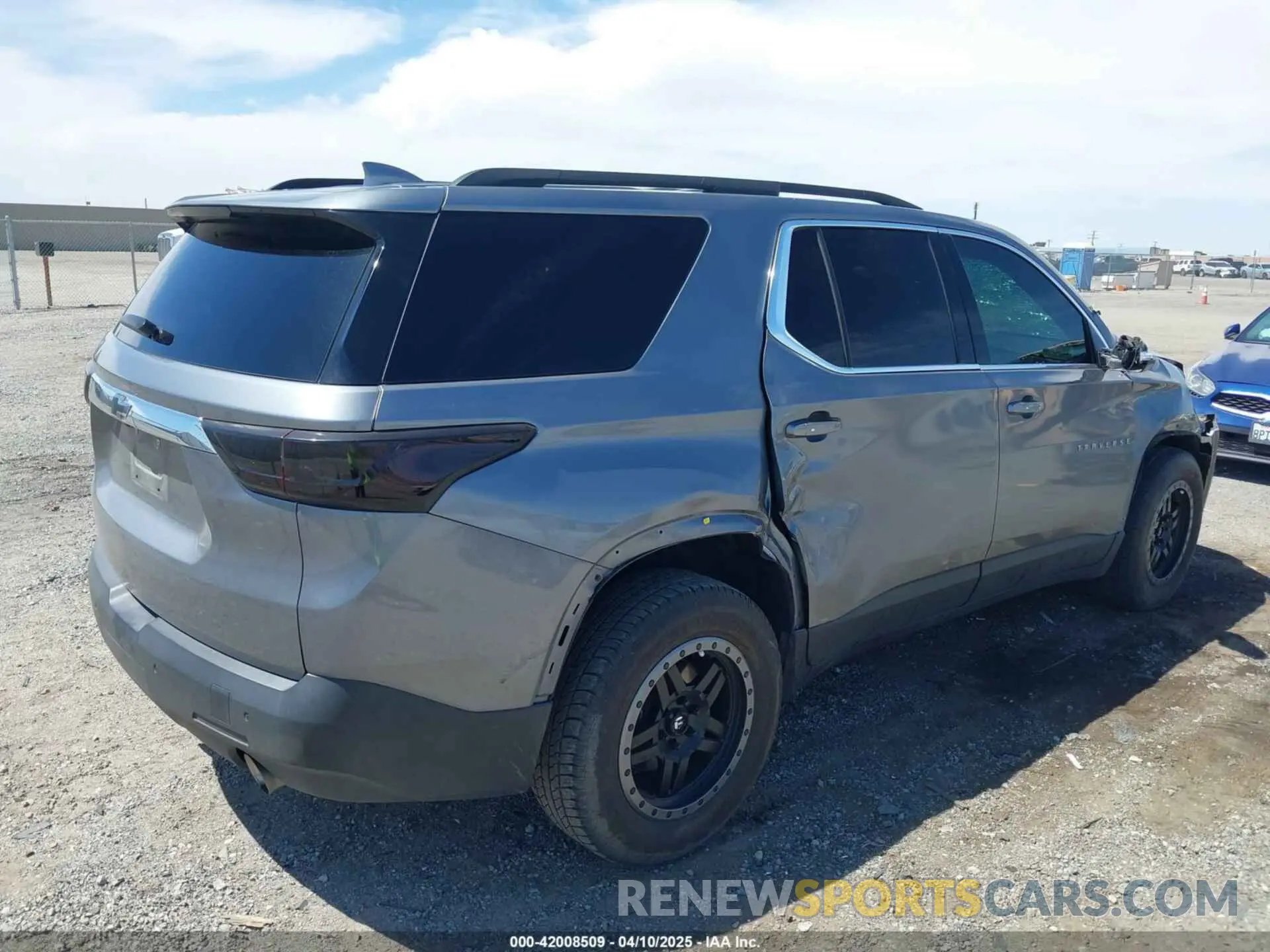 4 fotografías del automóvil dañado 1GNERGKW5LJ171774 CHEVROLET TRAVERSE 2020