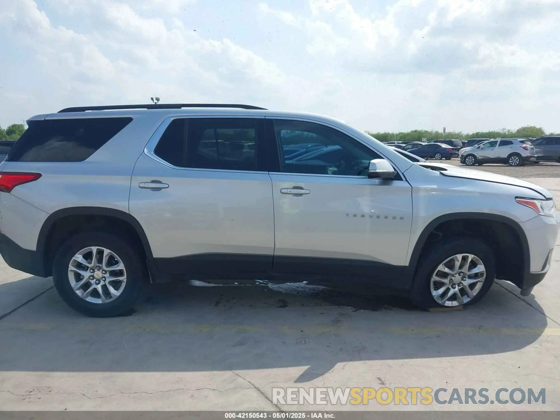 13 fotografías del automóvil dañado 1GNERGKW5LJ242035 CHEVROLET TRAVERSE 2020