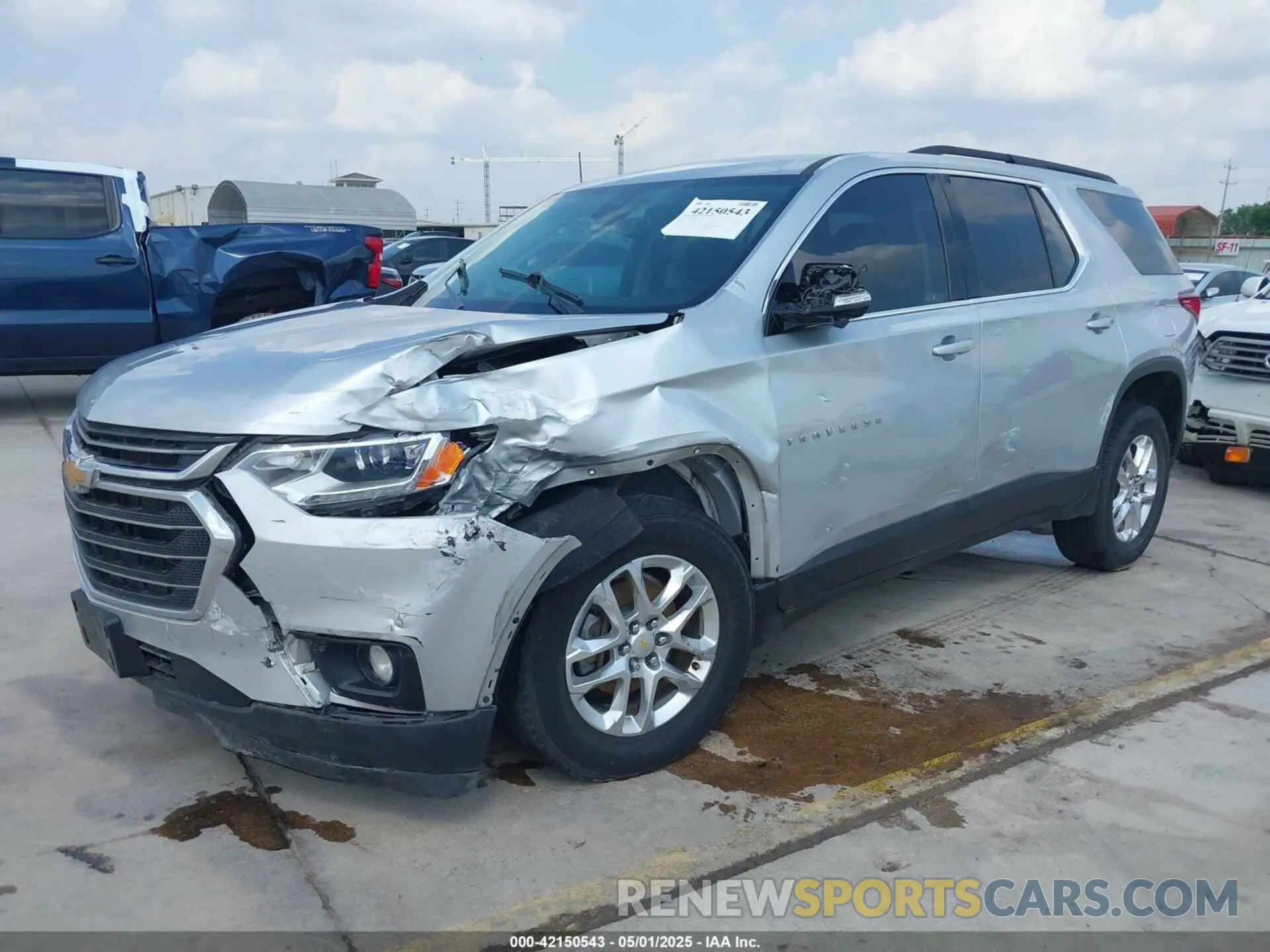 2 fotografías del automóvil dañado 1GNERGKW5LJ242035 CHEVROLET TRAVERSE 2020