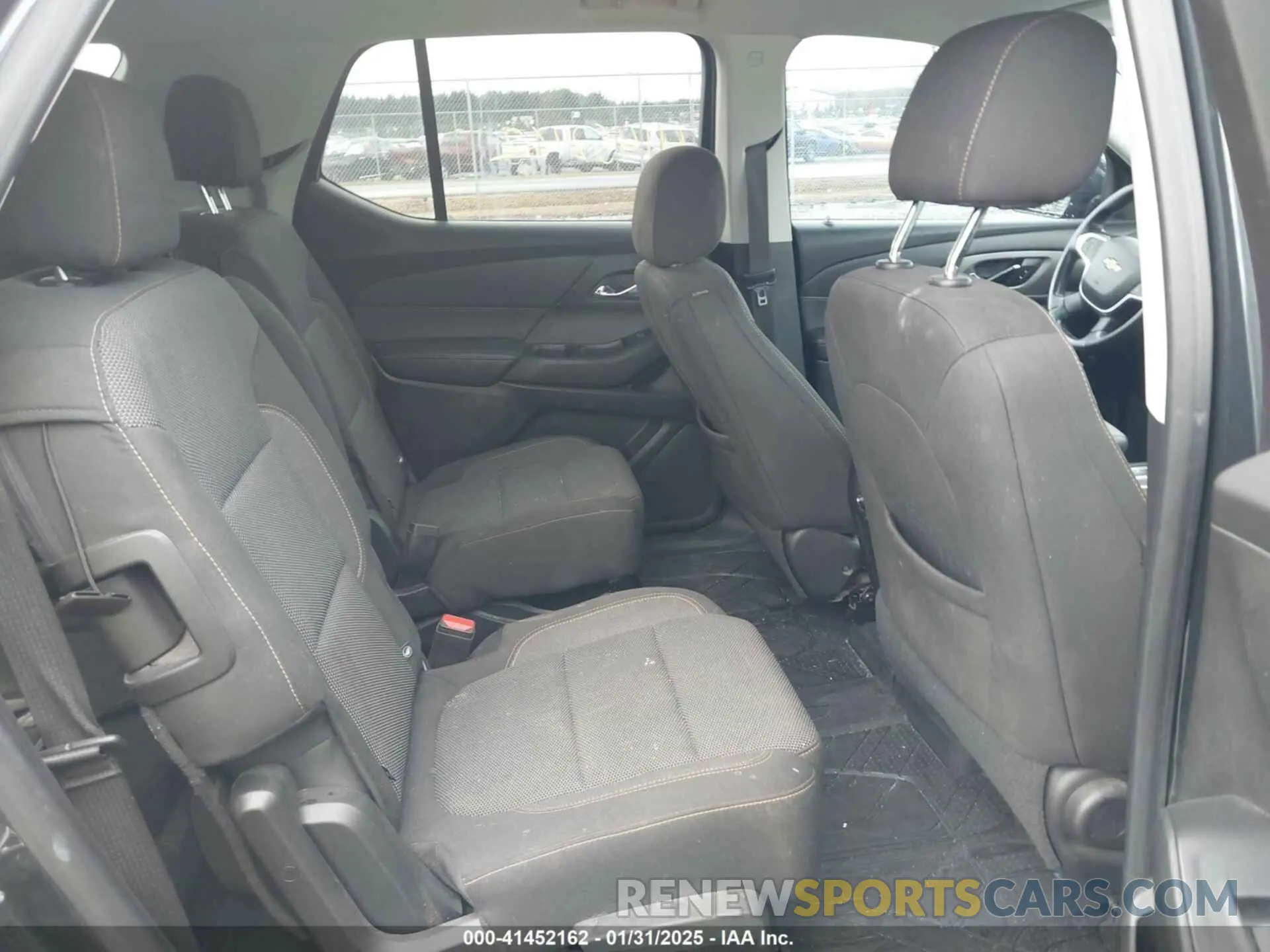 8 fotografías del automóvil dañado 1GNERGKW6LJ206080 CHEVROLET TRAVERSE 2020