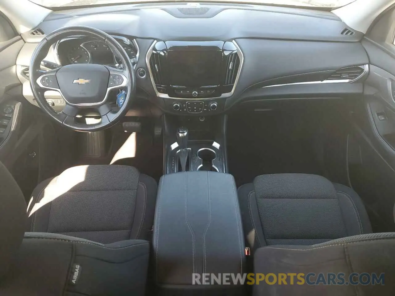 8 fotografías del automóvil dañado 1GNERGKW8LJ209045 CHEVROLET TRAVERSE 2020