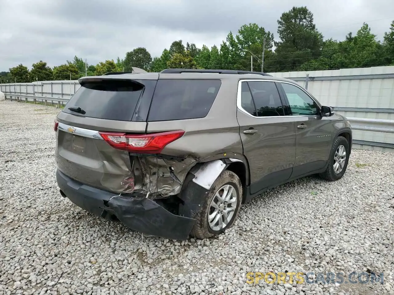 3 fotografías del automóvil dañado 1GNERGKW9LJ125879 CHEVROLET TRAVERSE 2020