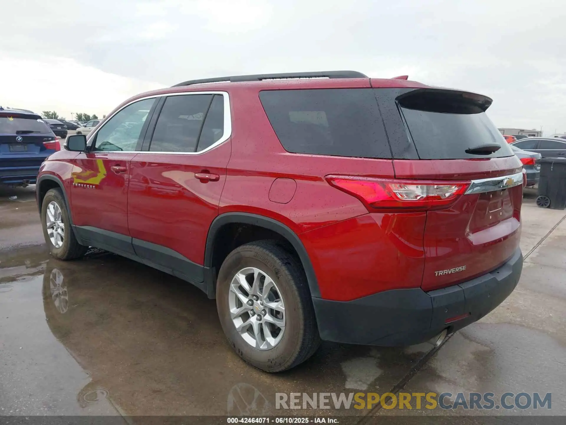 3 fotografías del automóvil dañado 1GNERGKW9LJ185466 CHEVROLET TRAVERSE 2020
