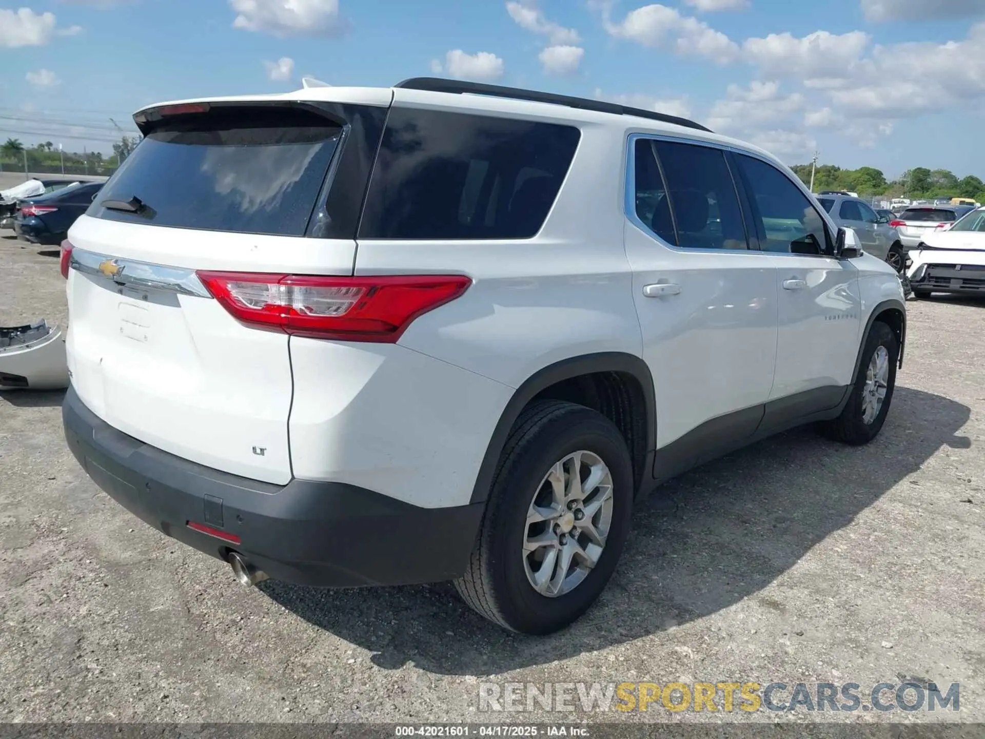 4 fotografías del automóvil dañado 1GNERGKW9LJ248386 CHEVROLET TRAVERSE 2020