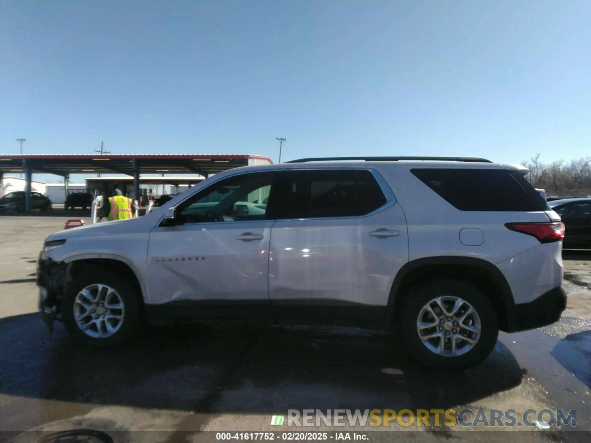 14 fotografías del automóvil dañado 1GNERGKWXLJ112767 CHEVROLET TRAVERSE 2020