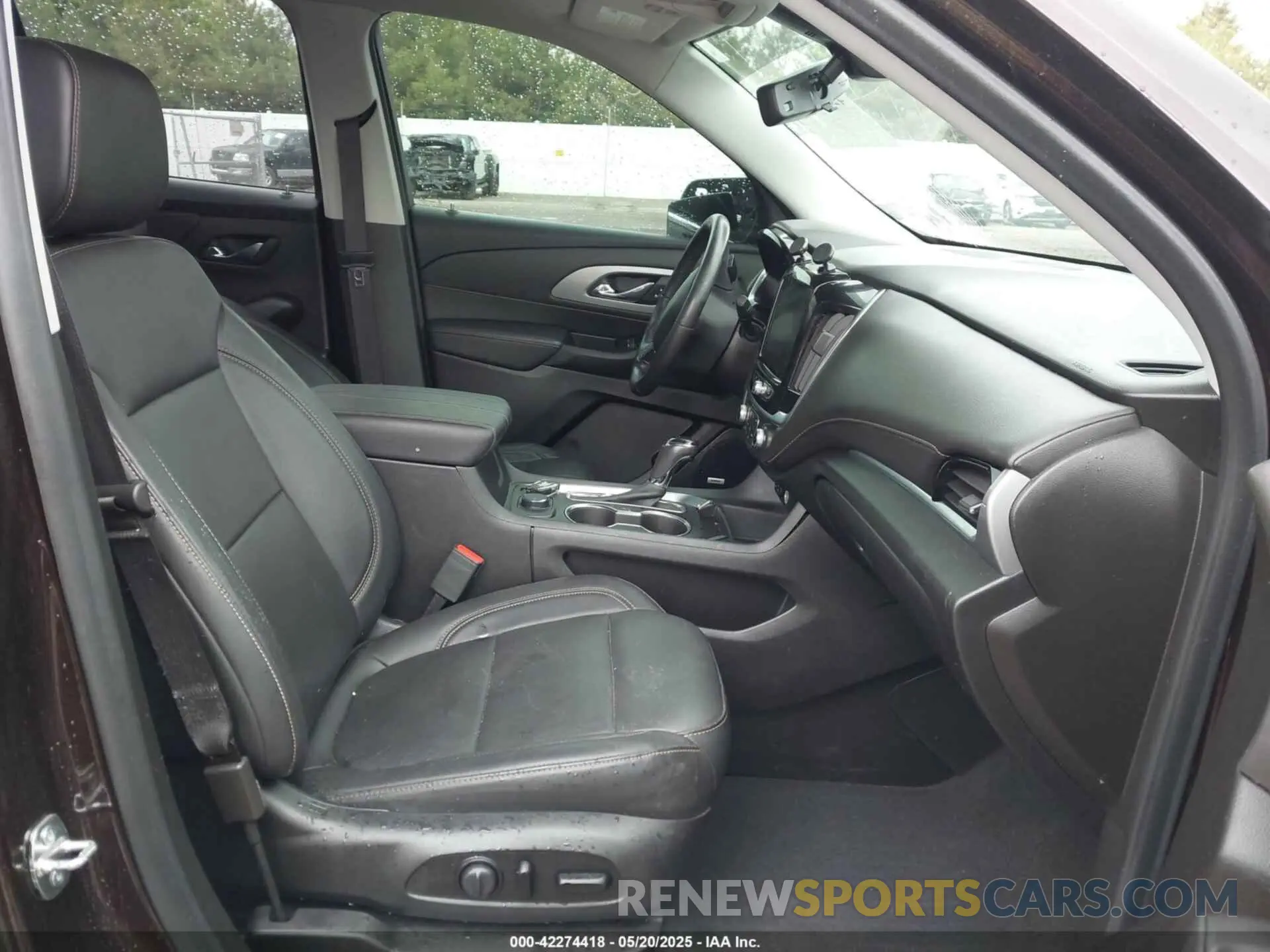 5 fotografías del automóvil dañado 1GNERHKW0LJ102707 CHEVROLET TRAVERSE 2020