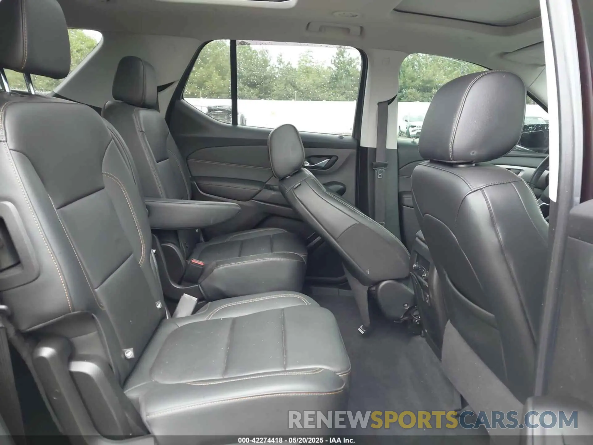 8 fotografías del automóvil dañado 1GNERHKW0LJ102707 CHEVROLET TRAVERSE 2020