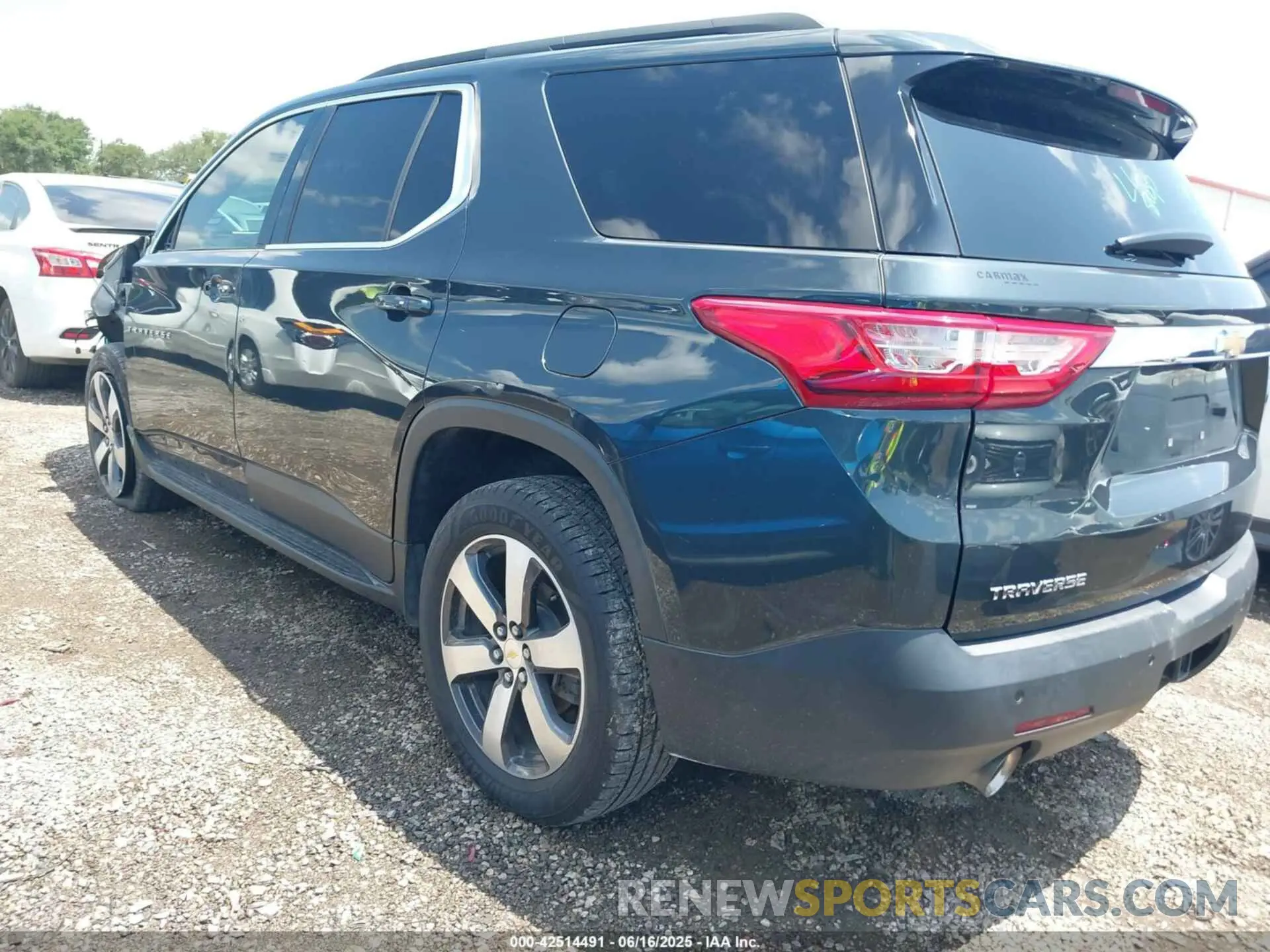3 fotografías del automóvil dañado 1GNERHKW2LJ108489 CHEVROLET TRAVERSE 2020