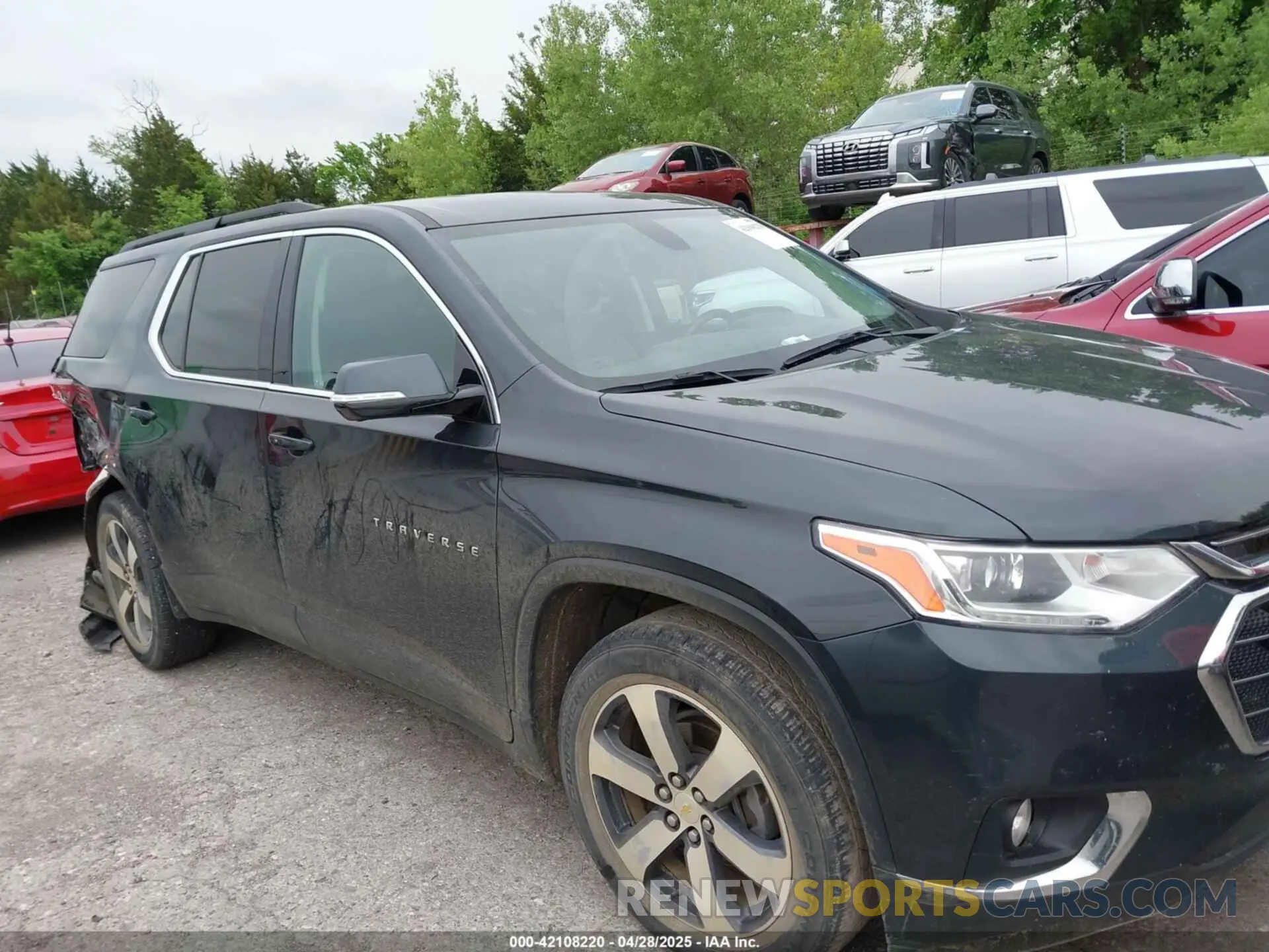13 fotografías del automóvil dañado 1GNERHKW4LJ174137 CHEVROLET TRAVERSE 2020