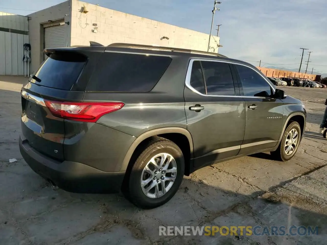 3 fotografías del automóvil dañado 1GNERHKWXLJ325613 CHEVROLET TRAVERSE 2020