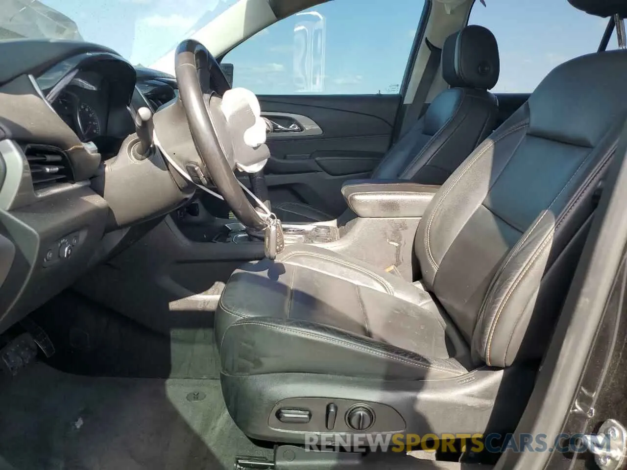 7 fotografías del automóvil dañado 1GNERJKW0LJ232784 CHEVROLET TRAVERSE 2020