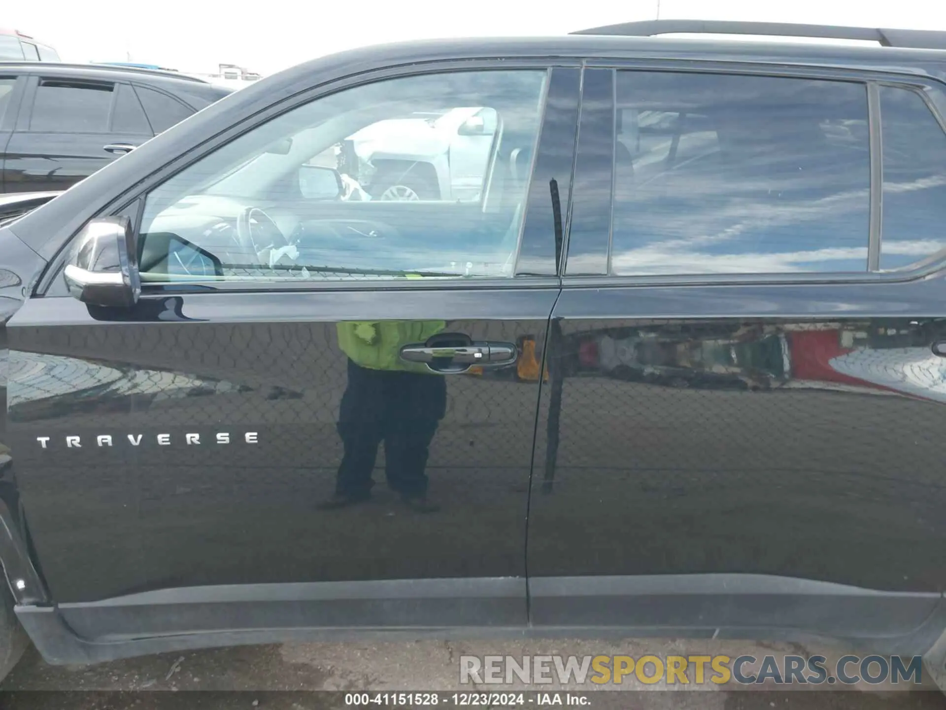 15 fotografías del automóvil dañado 1GNERJKW6LJ307794 CHEVROLET TRAVERSE 2020