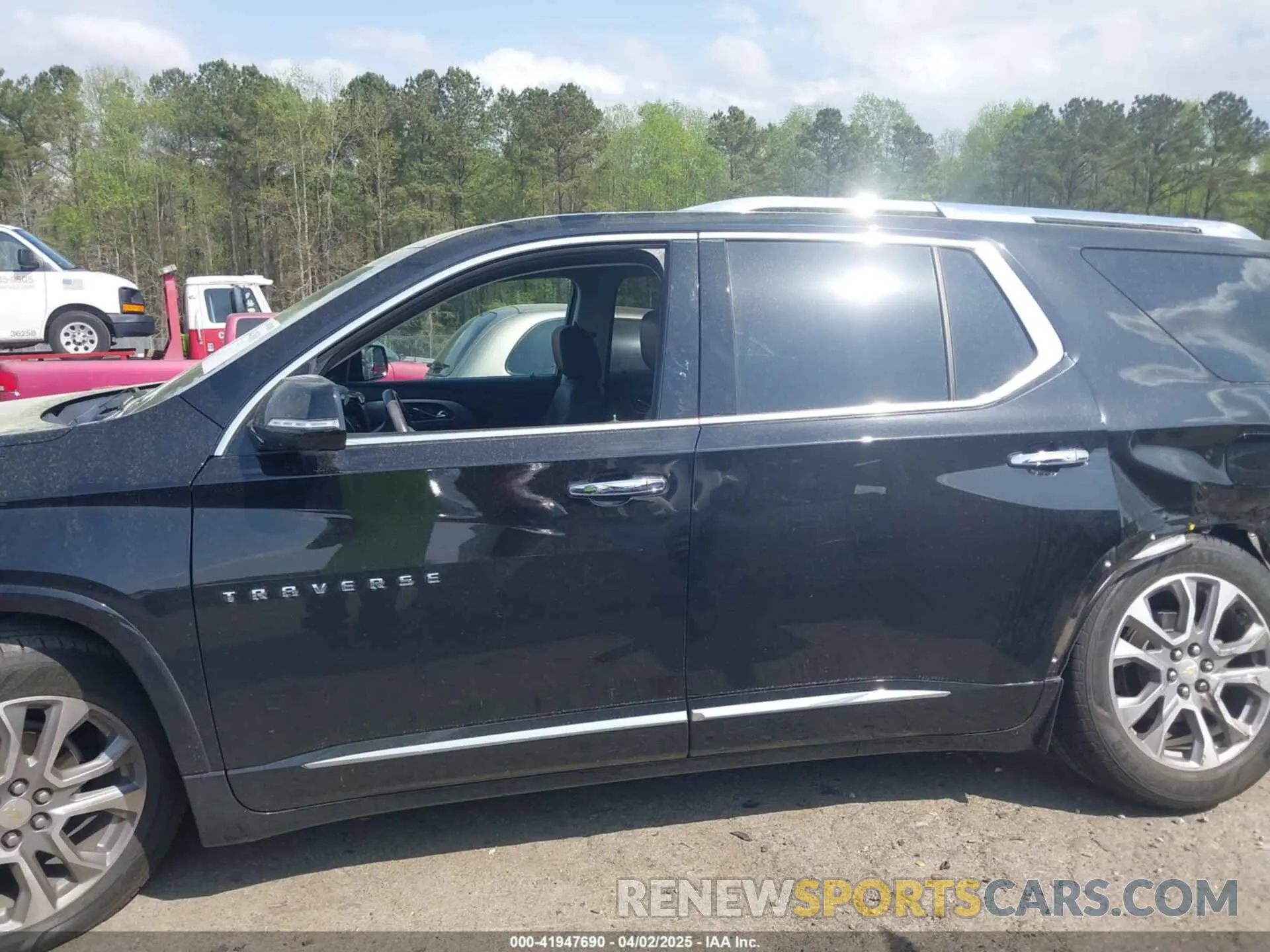 15 fotografías del automóvil dañado 1GNERKKW0LJ123828 CHEVROLET TRAVERSE 2020