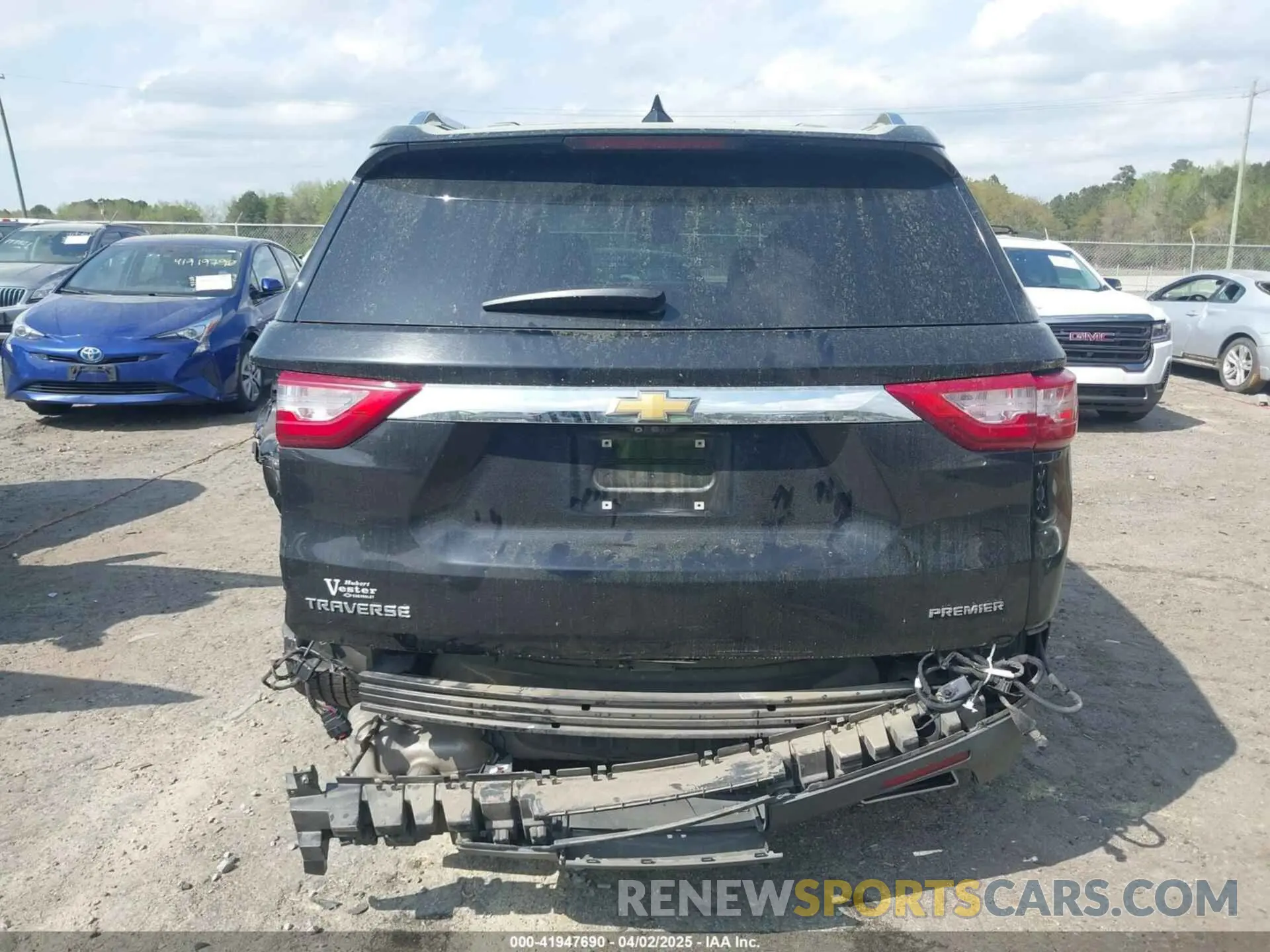 17 fotografías del automóvil dañado 1GNERKKW0LJ123828 CHEVROLET TRAVERSE 2020