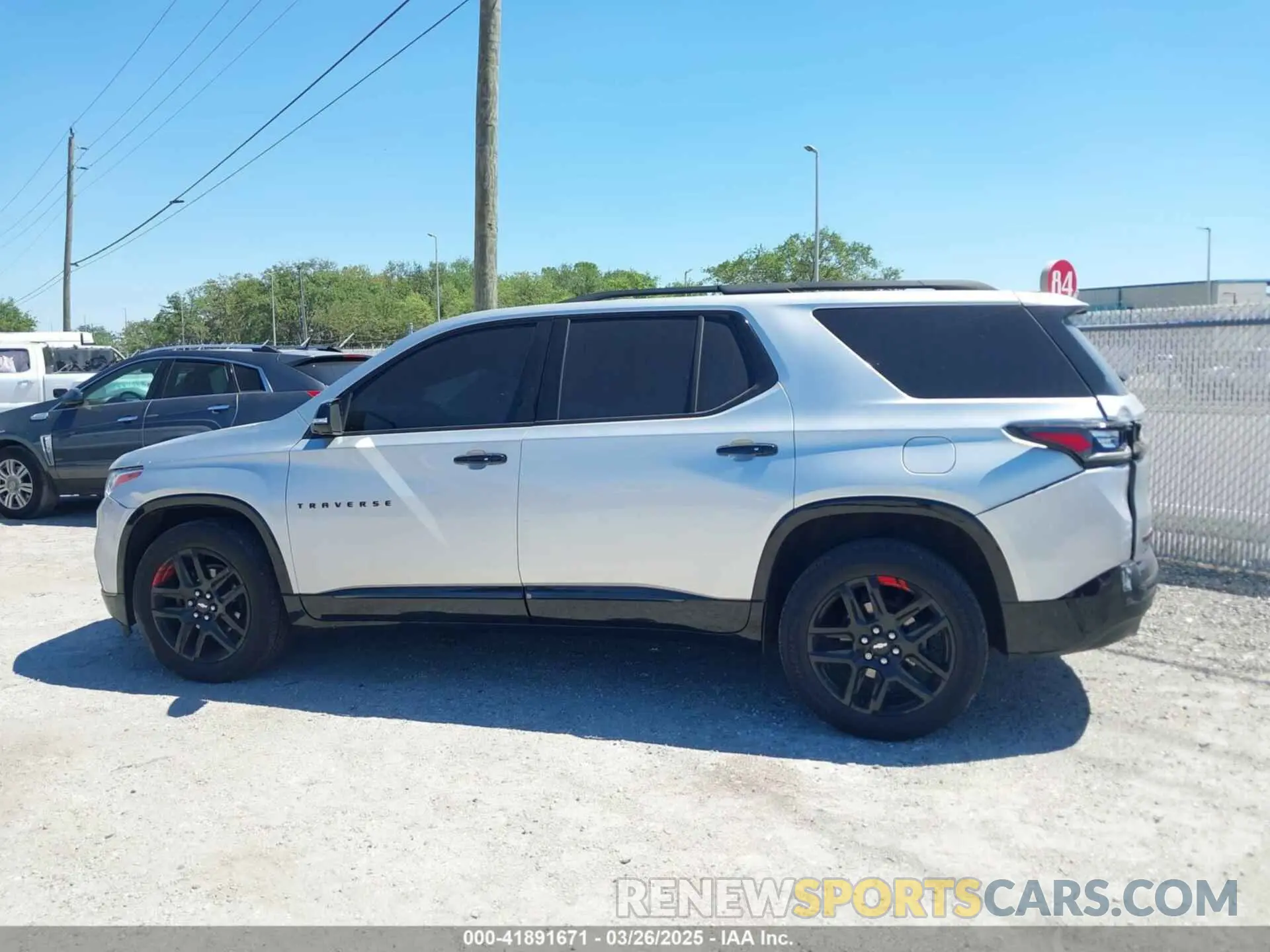 15 fotografías del automóvil dañado 1GNERKKW2LJ278087 CHEVROLET TRAVERSE 2020