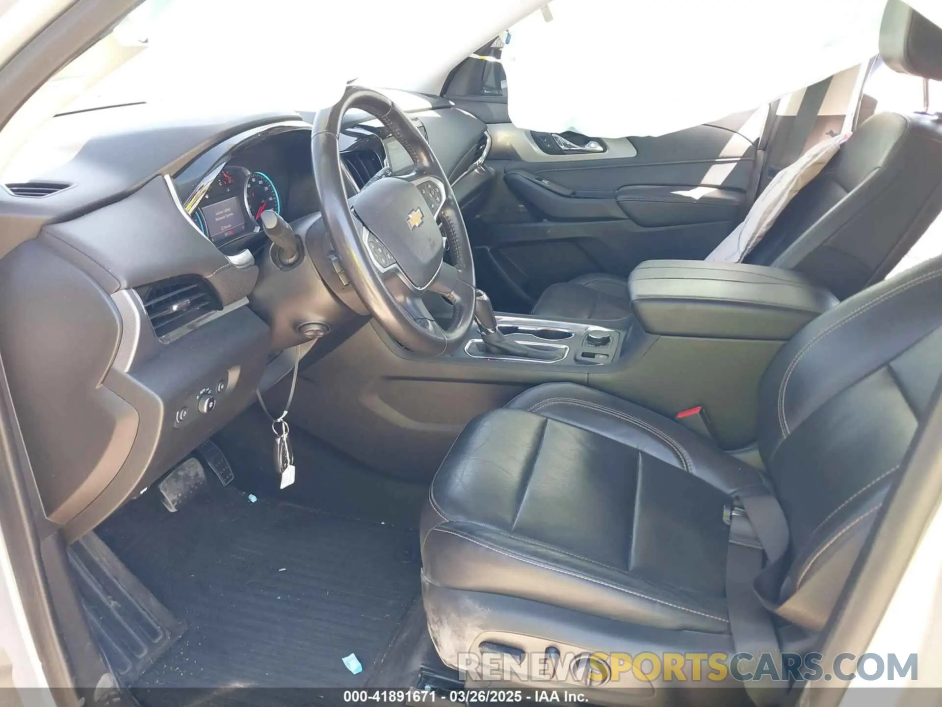5 fotografías del automóvil dañado 1GNERKKW2LJ278087 CHEVROLET TRAVERSE 2020