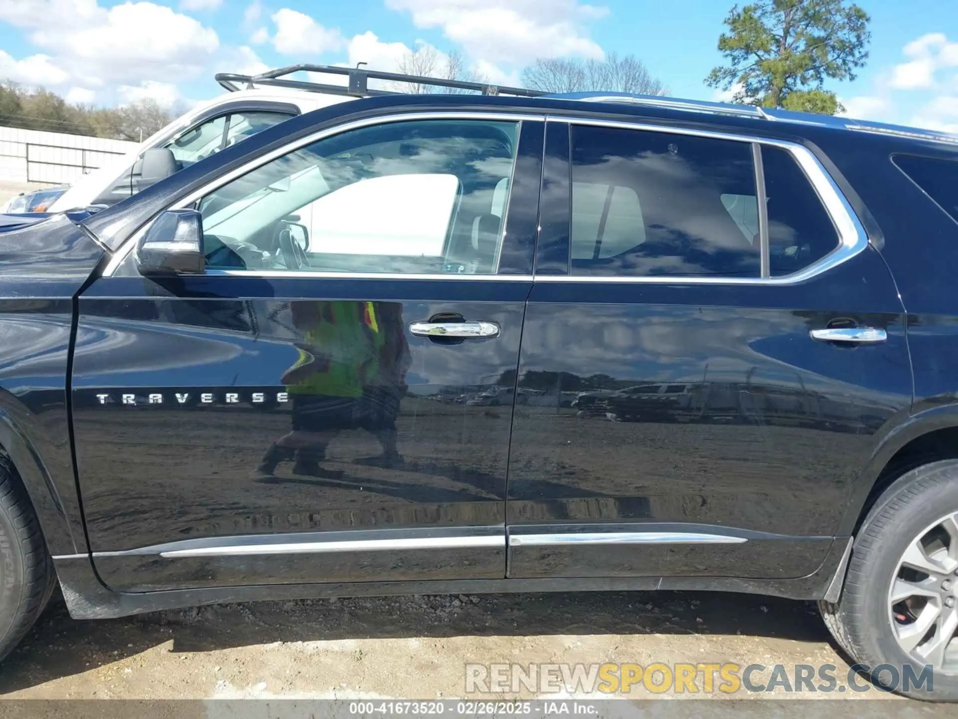 15 fotografías del automóvil dañado 1GNERKKWXLJ185222 CHEVROLET TRAVERSE 2020