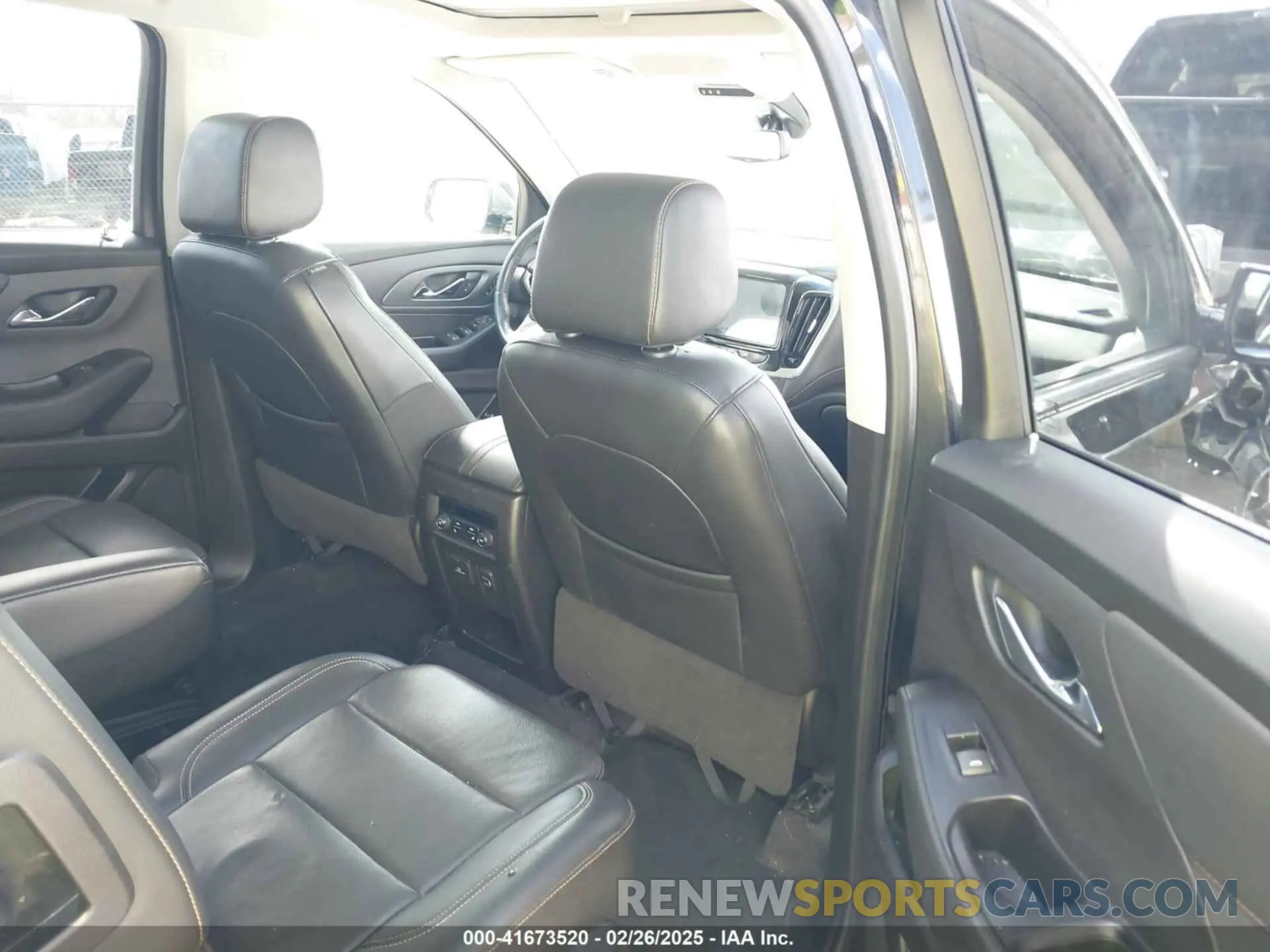 8 fotografías del automóvil dañado 1GNERKKWXLJ185222 CHEVROLET TRAVERSE 2020