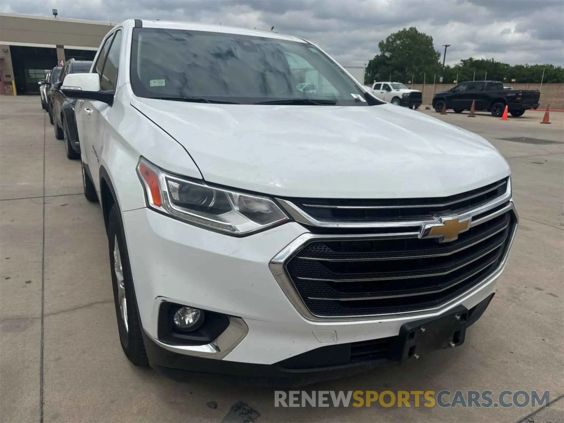 15 fotografías del automóvil dañado 1GNERMKW8LJ239256 CHEVROLET TRAVERSE 2020