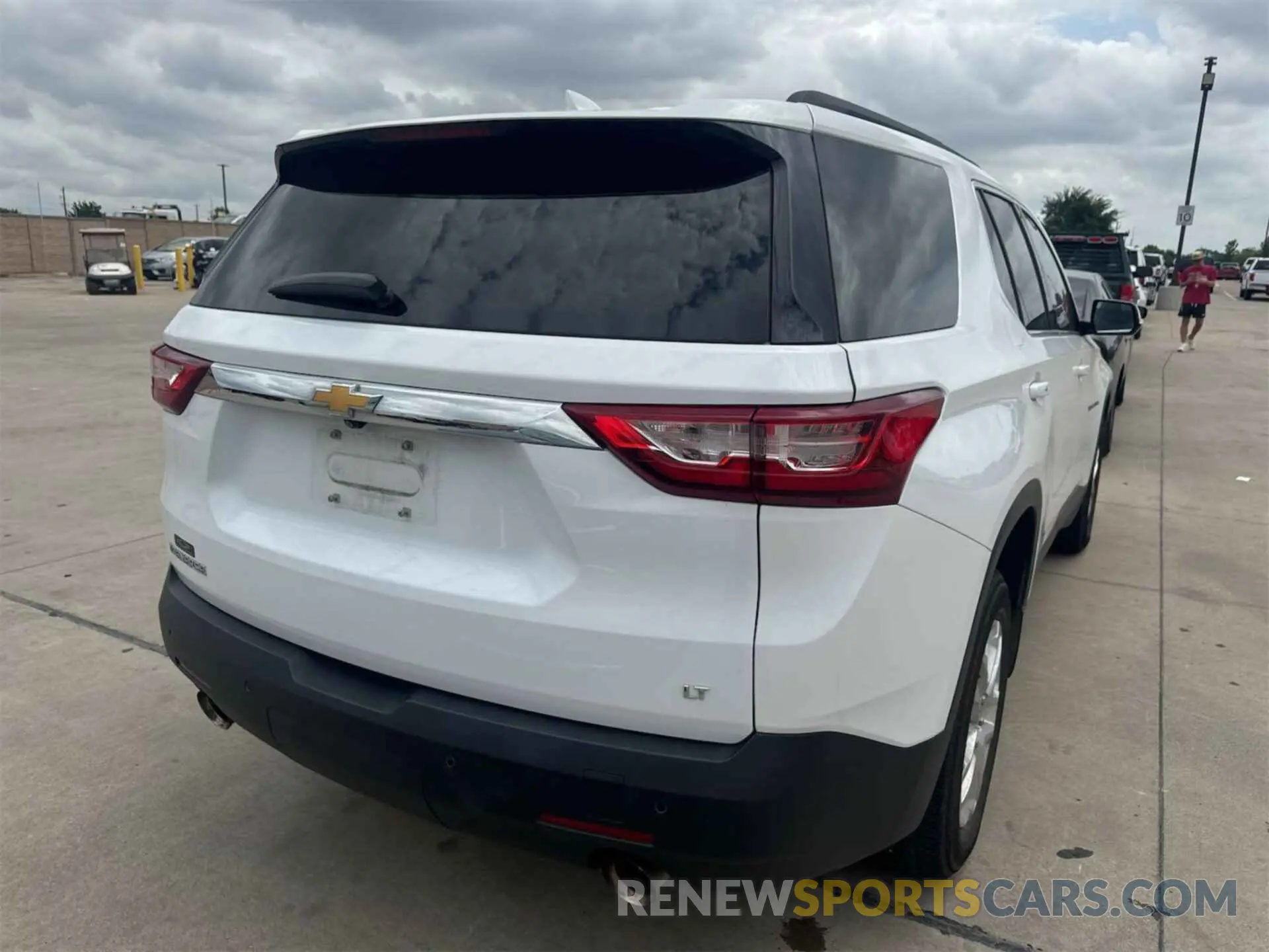 3 fotografías del automóvil dañado 1GNERMKW8LJ239256 CHEVROLET TRAVERSE 2020