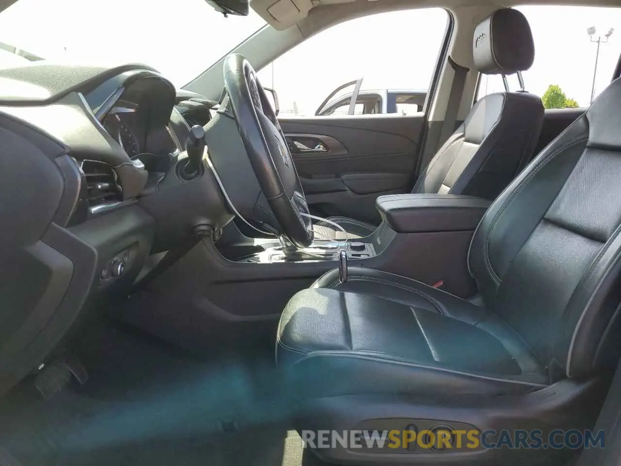 7 fotografías del automóvil dañado 1GNERNKW2LJ222572 CHEVROLET TRAVERSE 2020